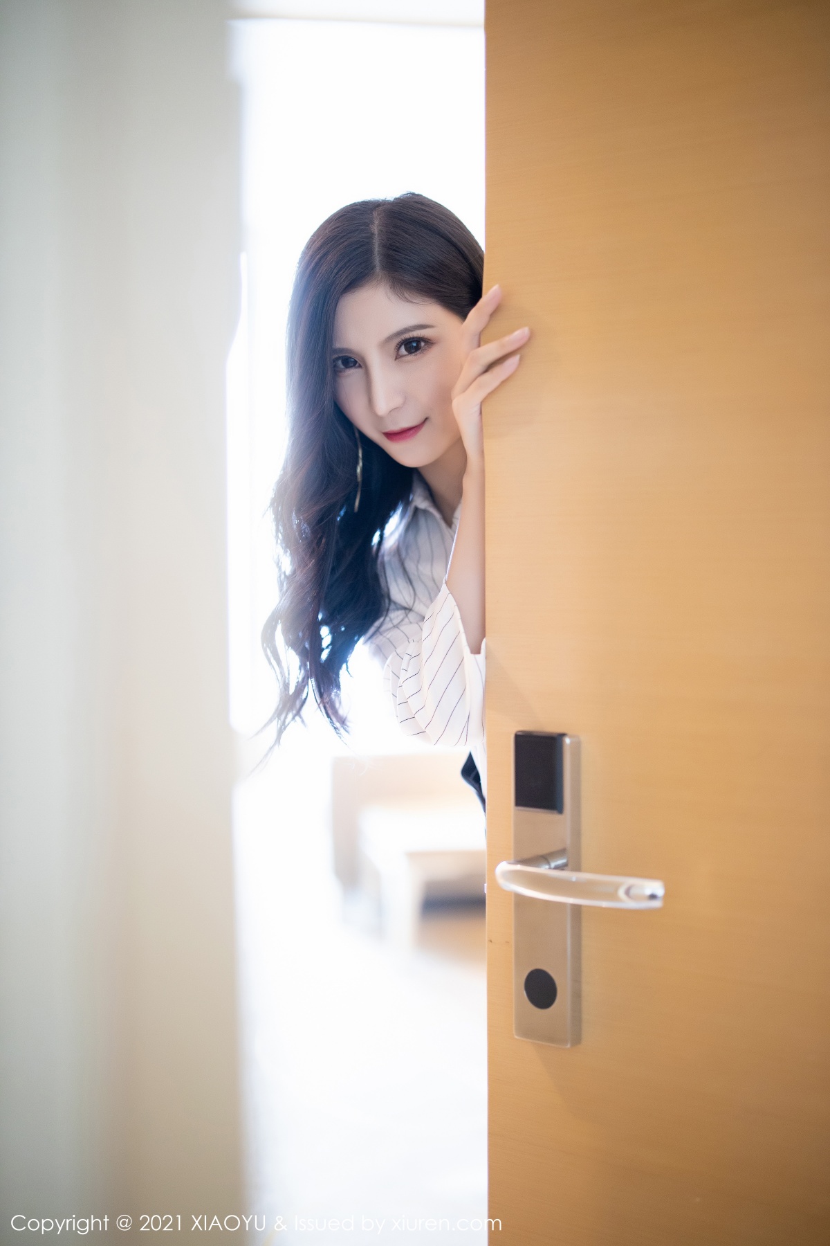 语画界 [XIAOYU] 2021.02.04 VOL.466 小蛮妖Yummy 秀人套图 第2张