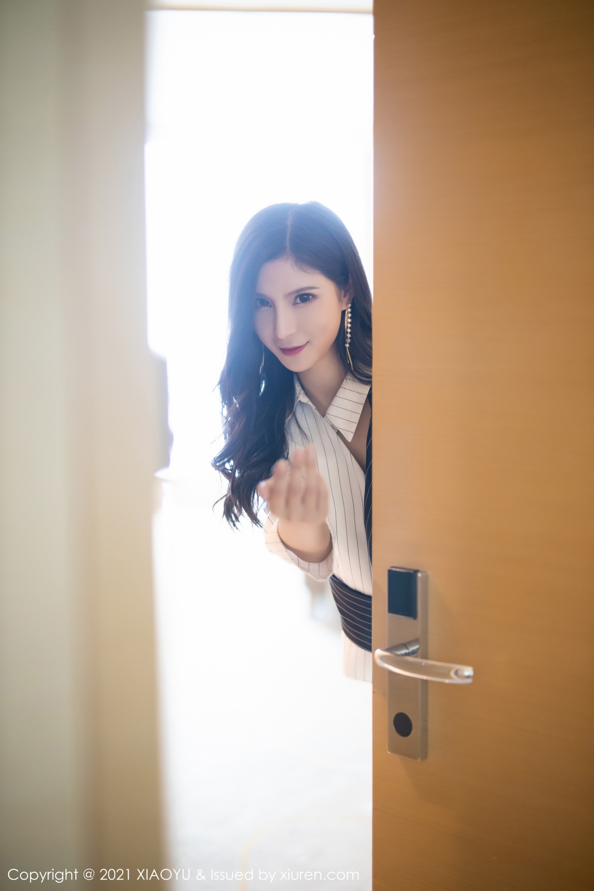 语画界 [XIAOYU] 2021.02.04 VOL.466 小蛮妖Yummy 秀人套图 第3张