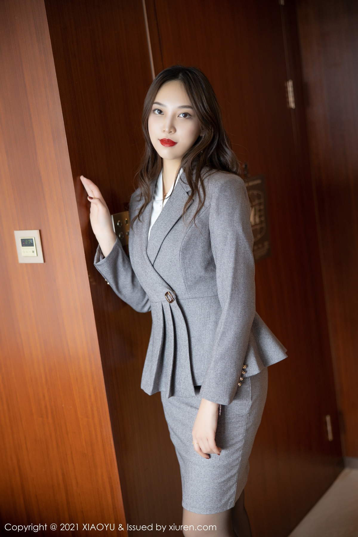语画界 [XIAOYU] 2021.01.13 VOL.450 郑颖姗Bev 秀人套图 第5张