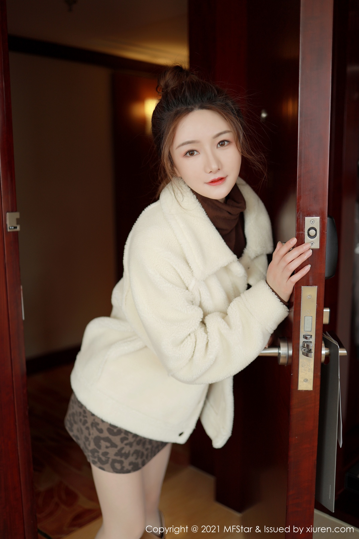 模范学院 [MFStar] 2021.03.08 VOL.465 婠婠么 秀人套图 第3张
