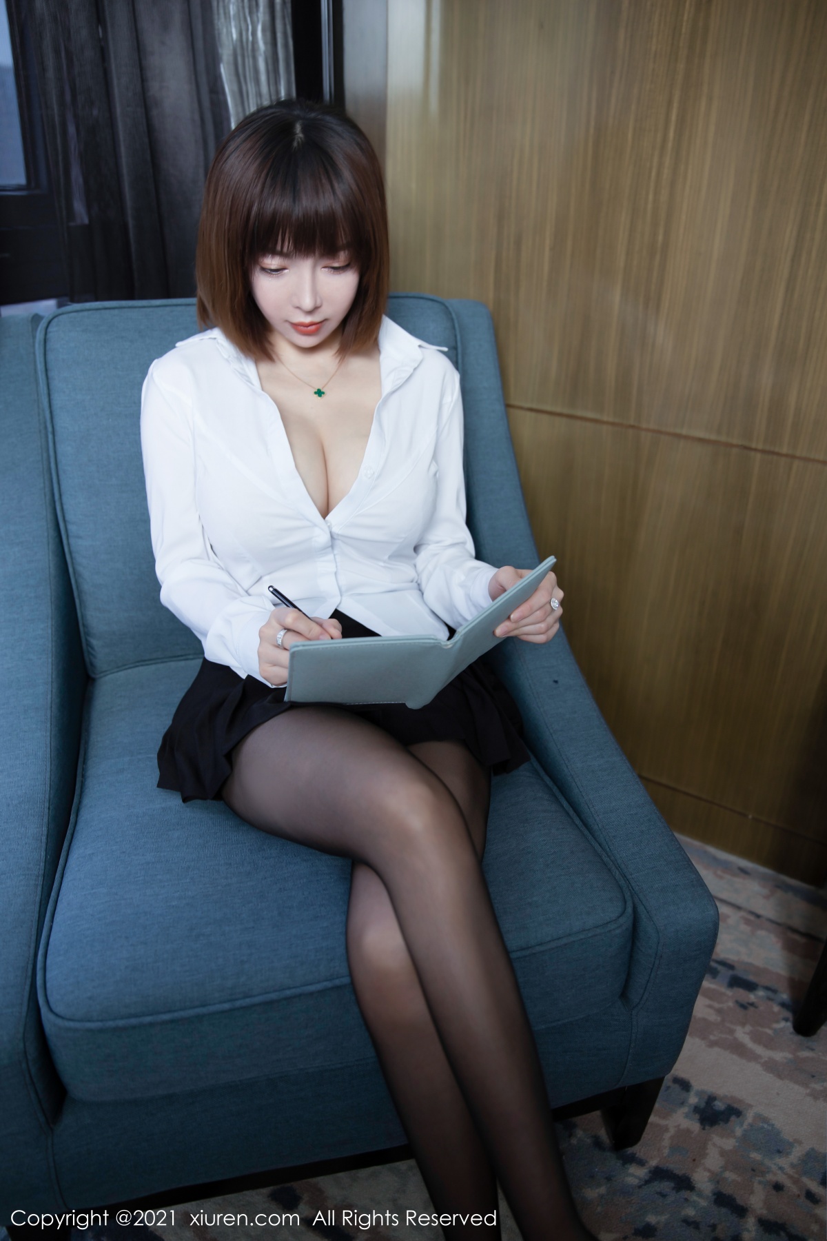 [XIUREN] 2021.03.02 大白兔吖 秀人套图 第2张