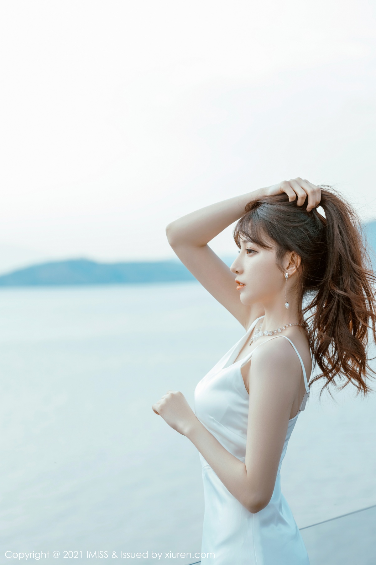 爱蜜社 [IMISS] 2021.04.29 VOL.586 Lynn刘奕宁 秀人套图 第4张