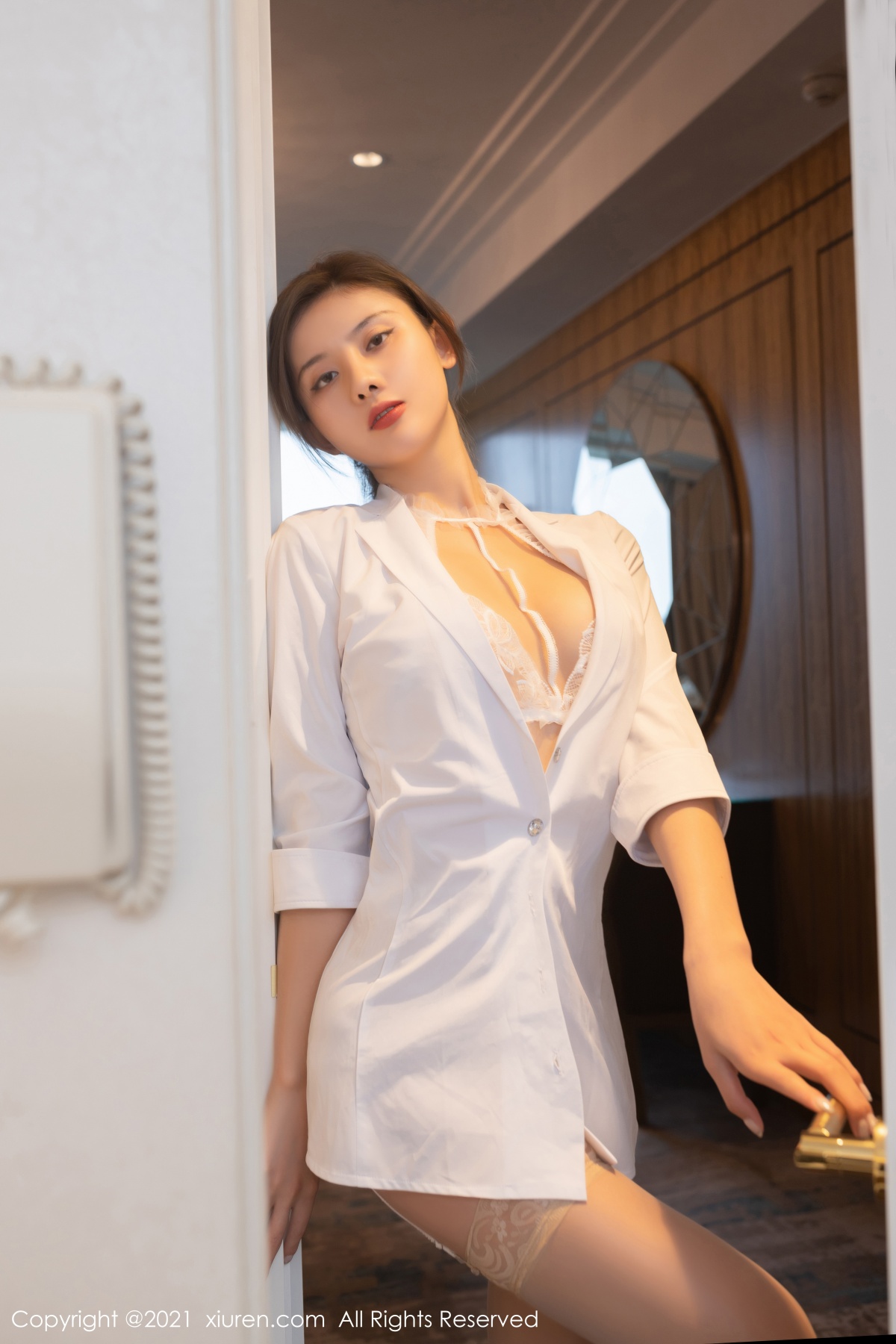 [XIUREN] 2021.04.27 就是阿朱啊 秀人套图 第2张
