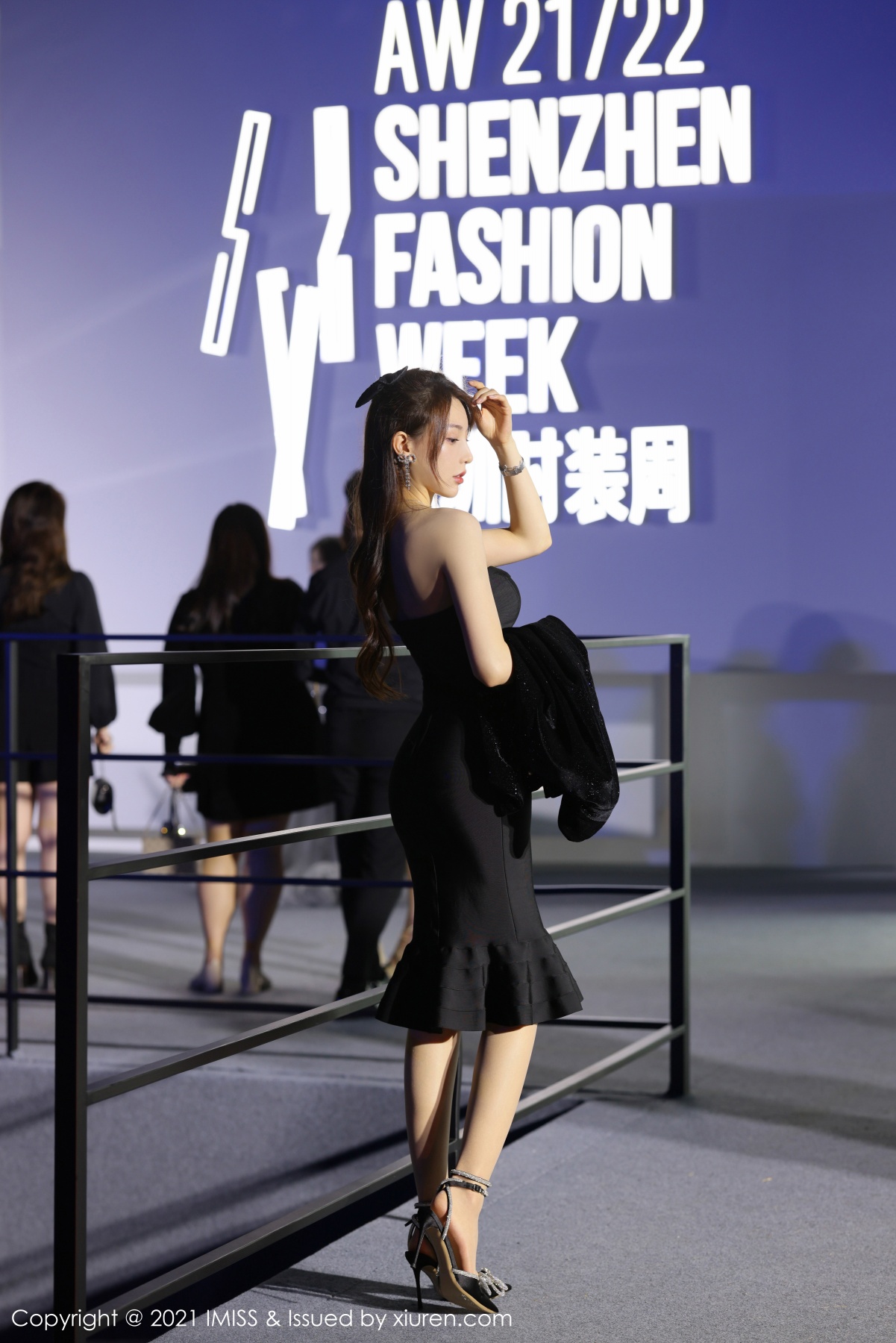爱蜜社 [IMISS] 2021.05.28 VOL.597 Lynn刘奕宁 秀人套图 第5张