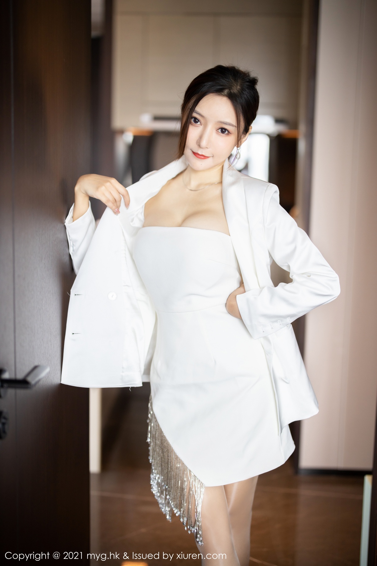 美媛馆 [MyGirl] 2021.06.17 VOL.541 王馨瑶yanni 秀人套图 第3张