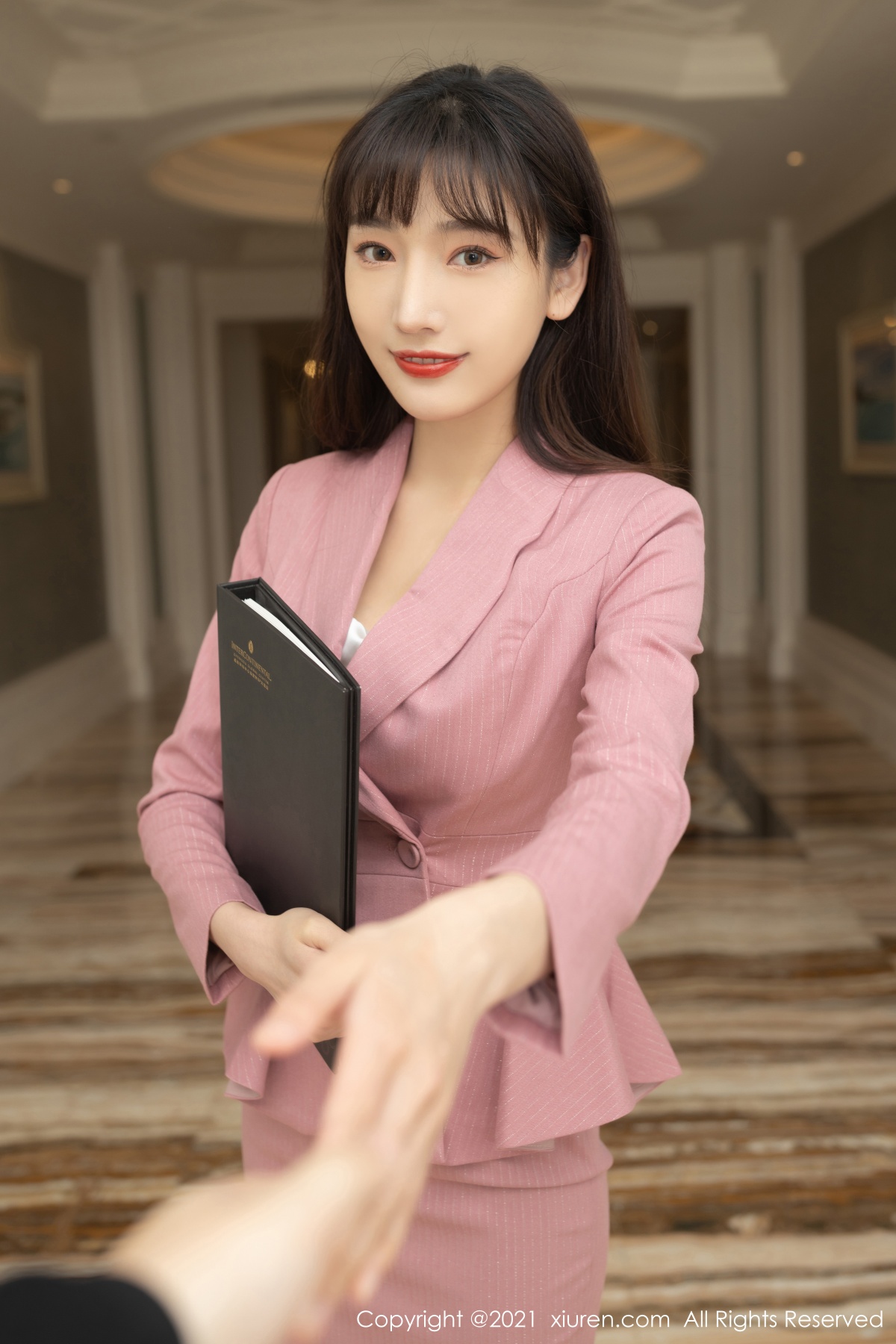 秀人 [XIUREN] 2021.06.10 陆萱萱 秀人套图 第5张