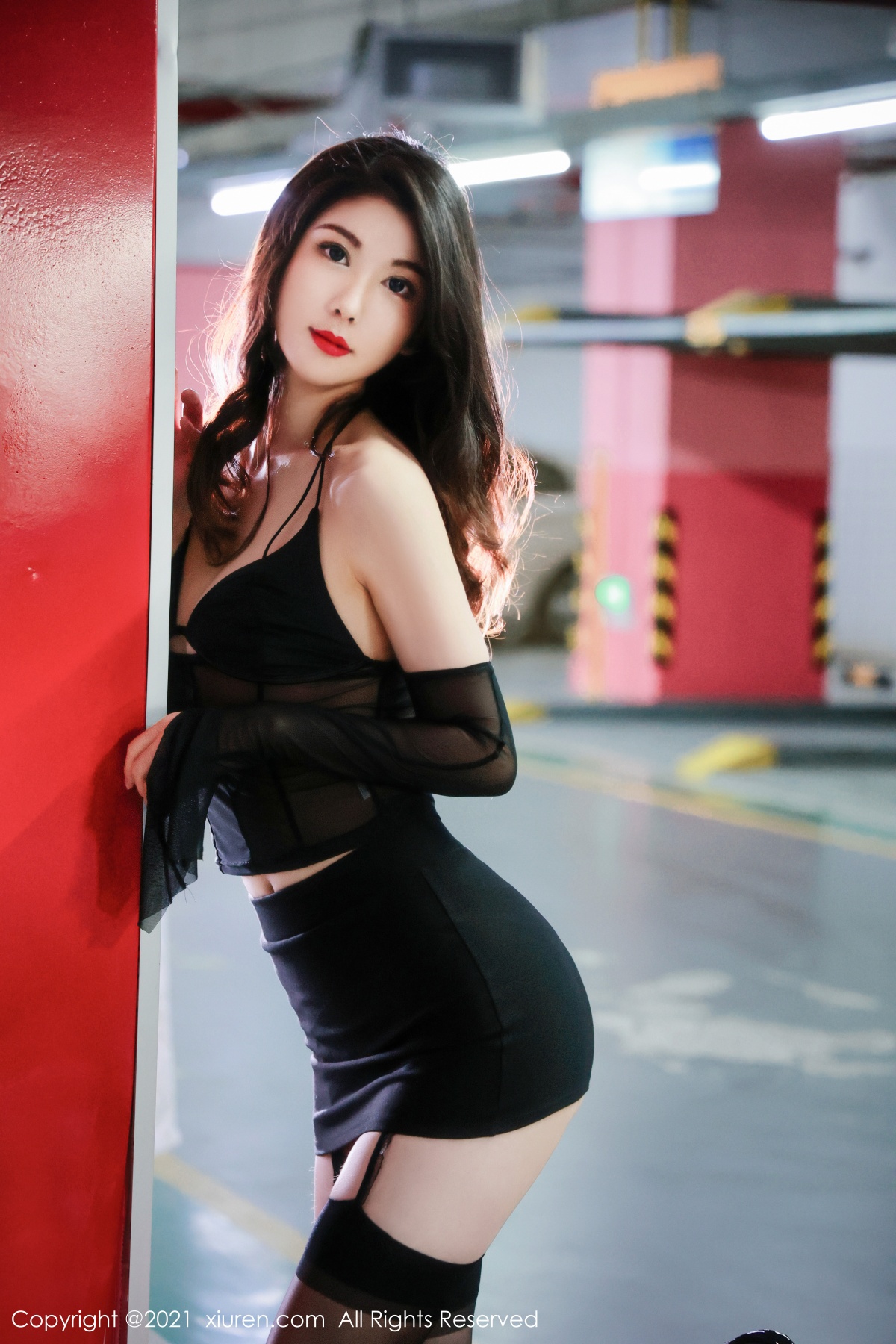 秀人 [XIUREN] 2021.06.15 李雅柔182CM 秀人套图 第4张