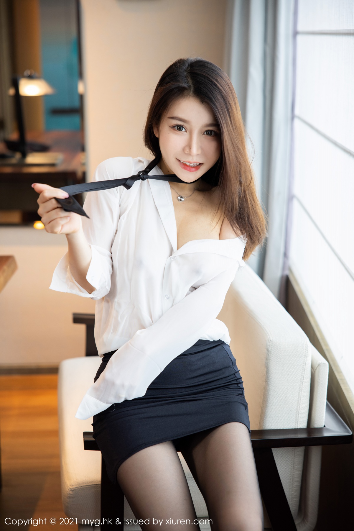 美媛馆 [MyGirl] 2021.08.02 VOL.565 vetiver嘉宝贝儿 秀人套图 第4张