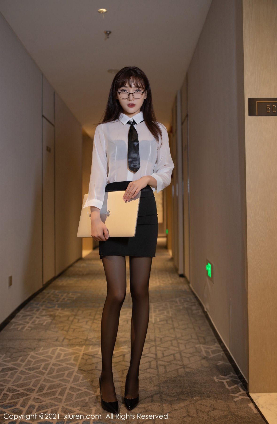 秀人 [XIUREN] 2021.07.22 陆萱萱 秀人套图 第2张