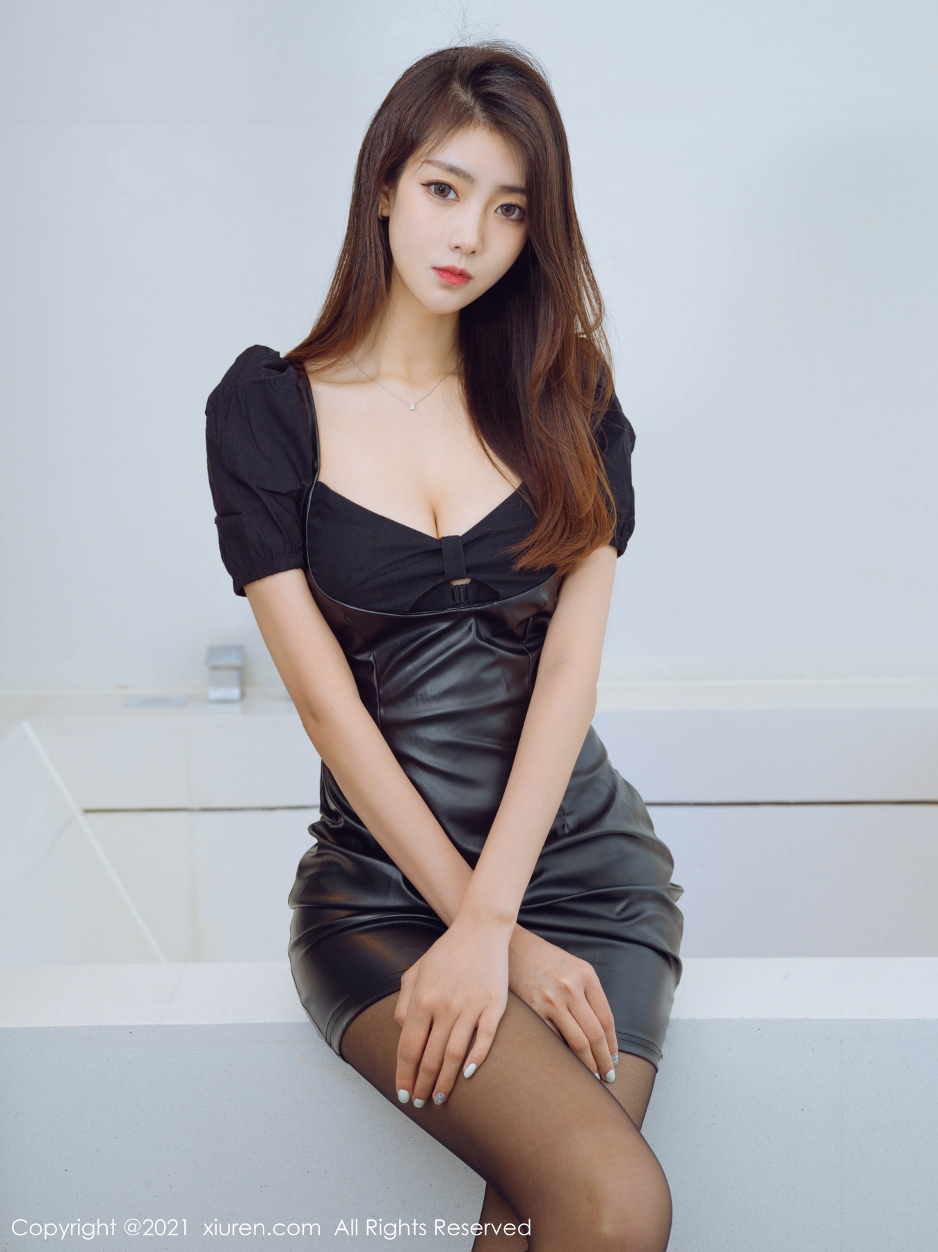 秀人 [XIUREN] 2021.08.26 可樂Vicky 秀人套图 第4张