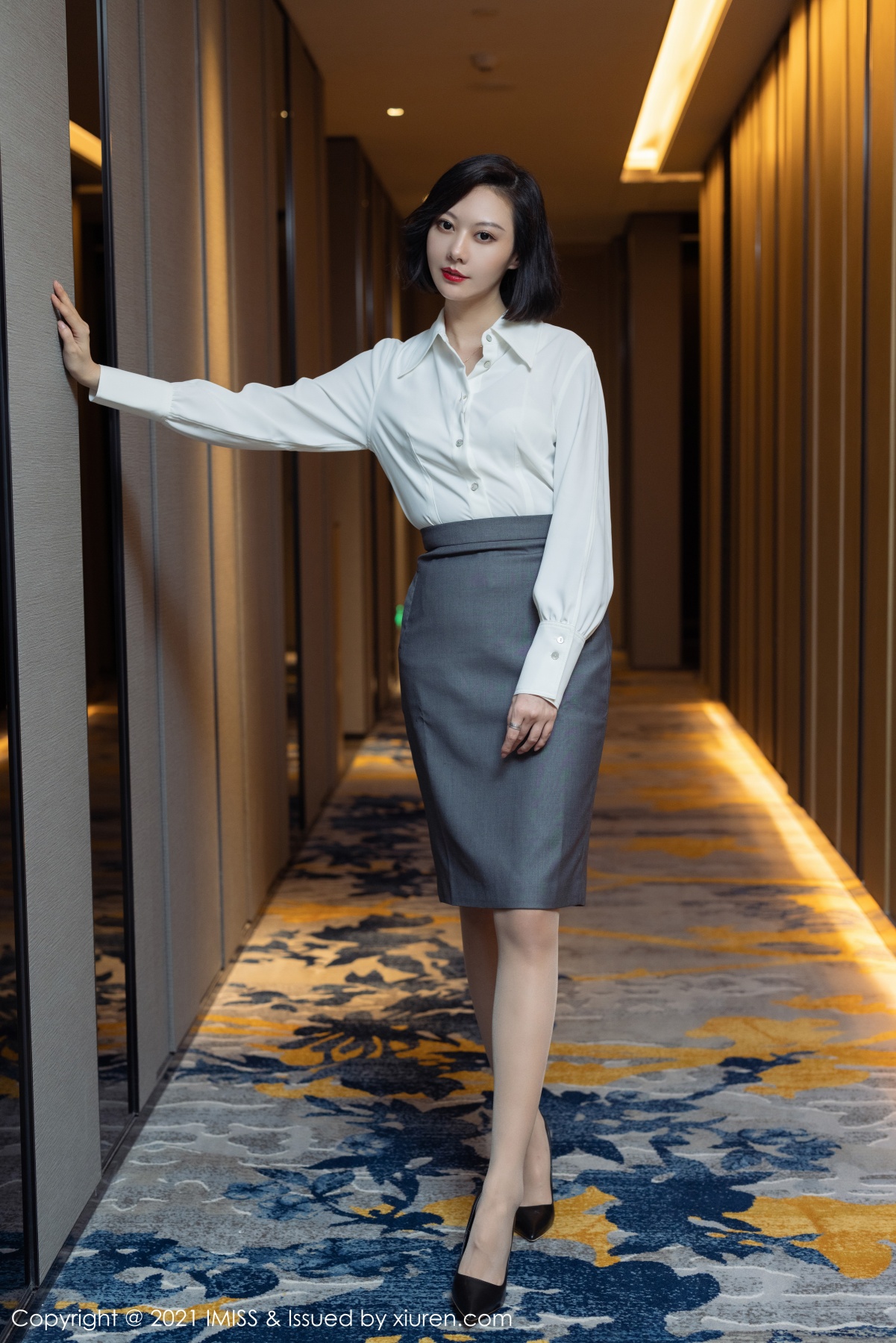 爱蜜社 [IMISS] 2021.08.13 VOL.623 艺轩 秀人套图 第4张
