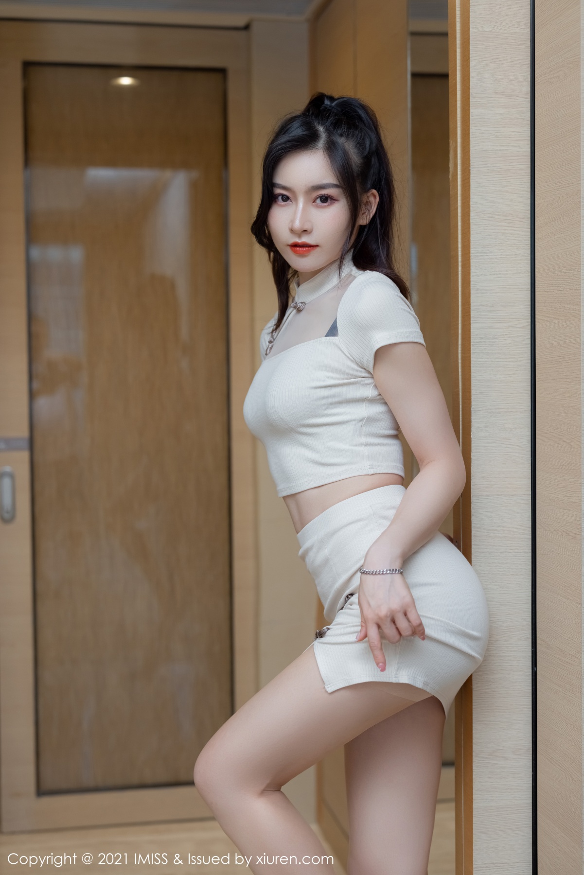 爱蜜社 [IMISS] 2021.09.24 VOL.634 Vanessa 秀人套图 第4张