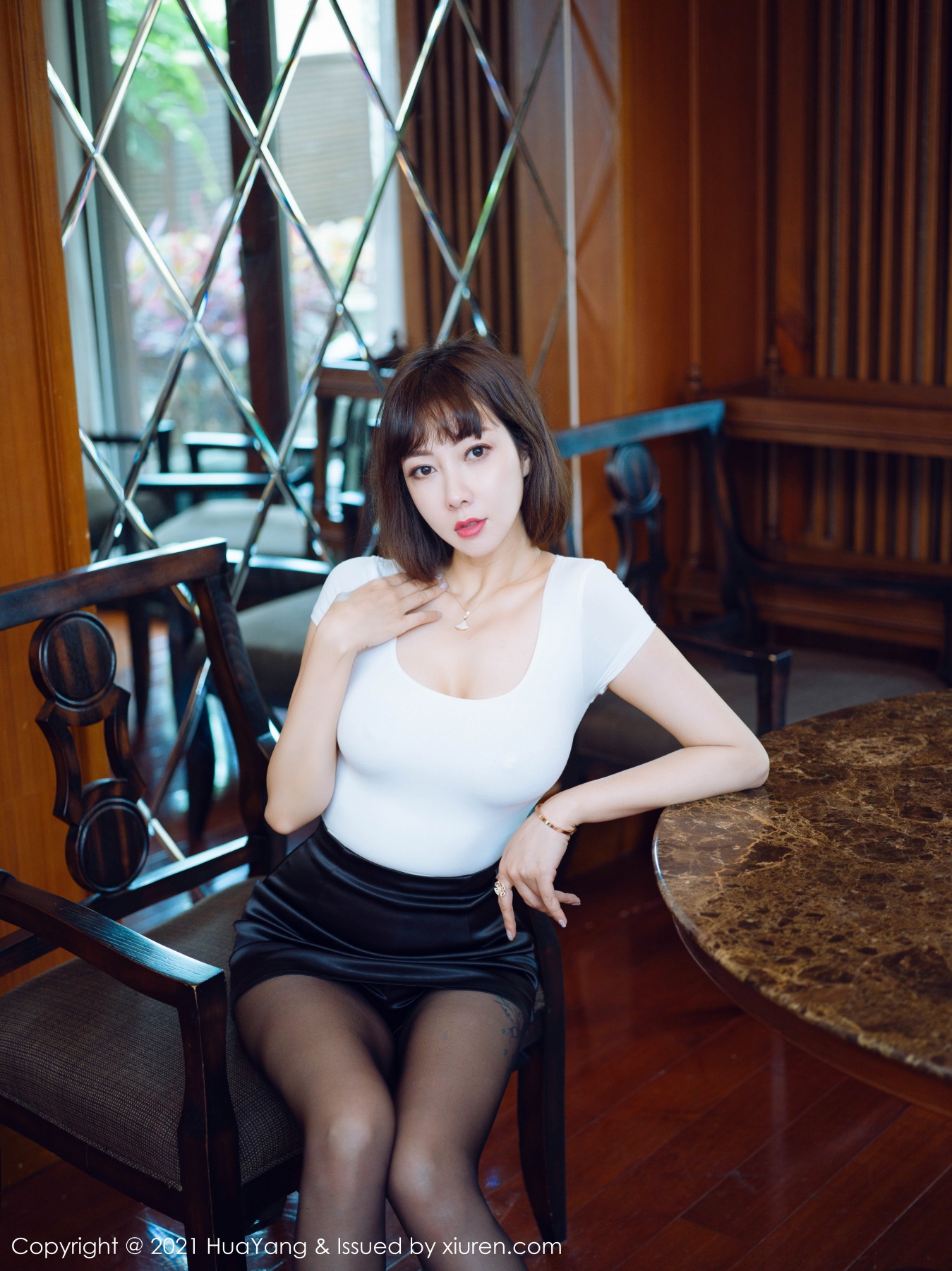 花漾show [HuaYang] 2021.09.22 VOL.452 果儿Victoria 秀人套图 第3张