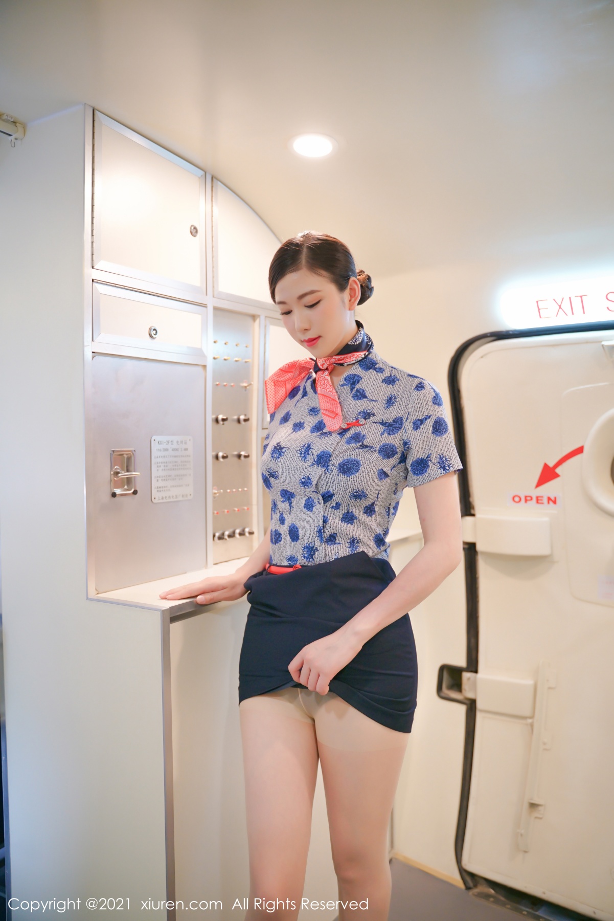 秀人 [XIUREN] 2021.09.15 李雅柔182CM 秀人套图 第4张