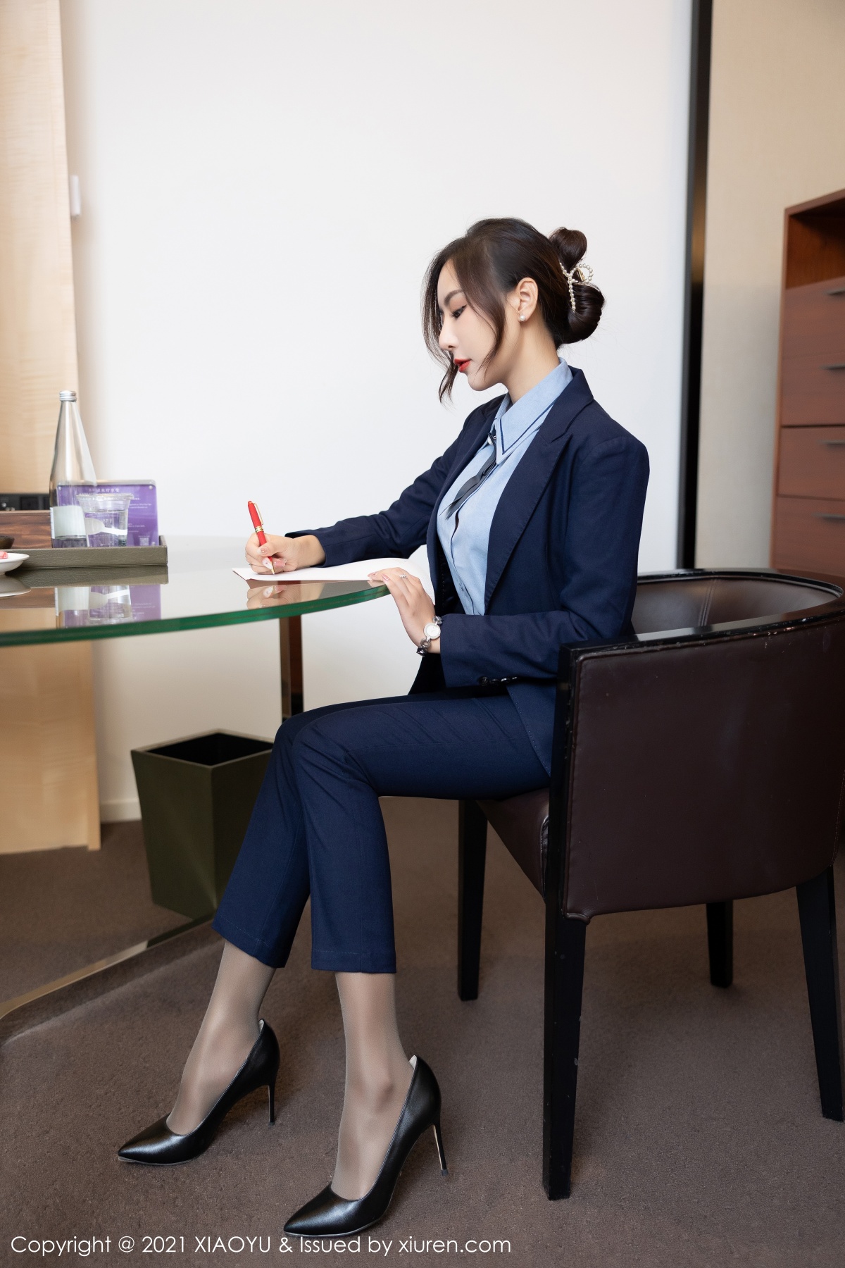 语画界 [XIAOYU] 2021.10.25 VOL.639 王馨瑶yanni 秀人套图 第3张