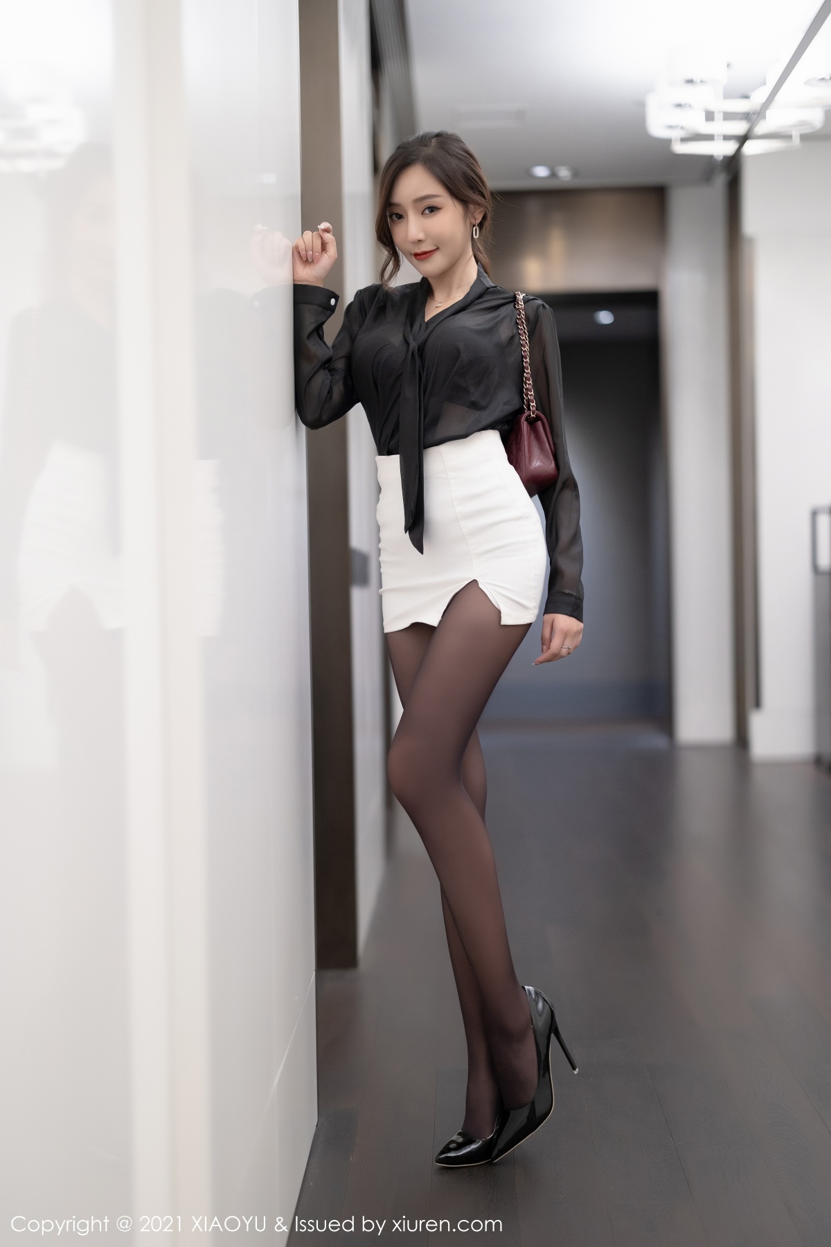 语画界 [XIAOYU] 2021.10.14 VOL.632 王馨瑶yanni 秀人套图 第4张