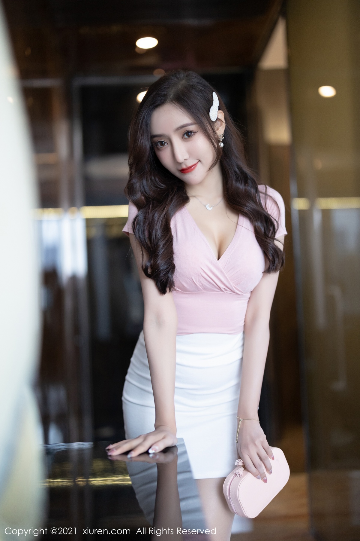秀人 [XIUREN] 2021.11.05 王馨瑶yanni 秀人套图 第4张