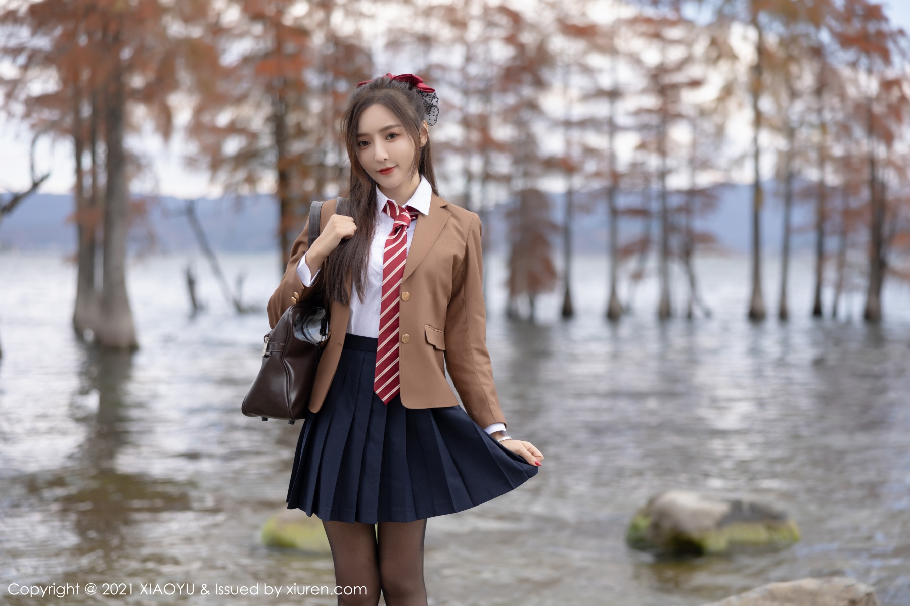 语画界 [XIAOYU] 2021.12.28 VOL.685 王馨瑶yanni 秀人套图 第3张