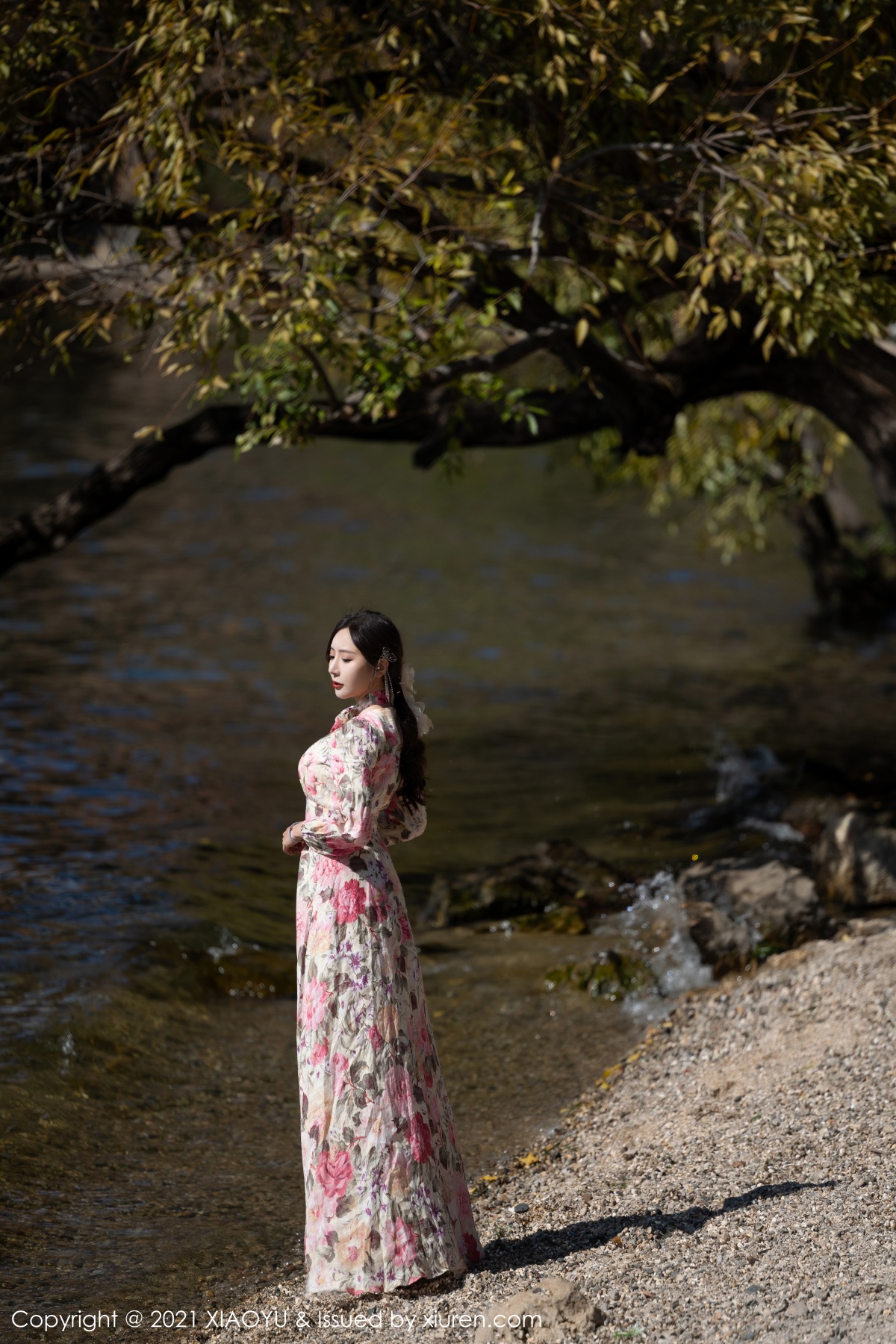 语画界 [XIAOYU] 2021.12.23 VOL.682 王馨瑶yanni 秀人套图 第4张