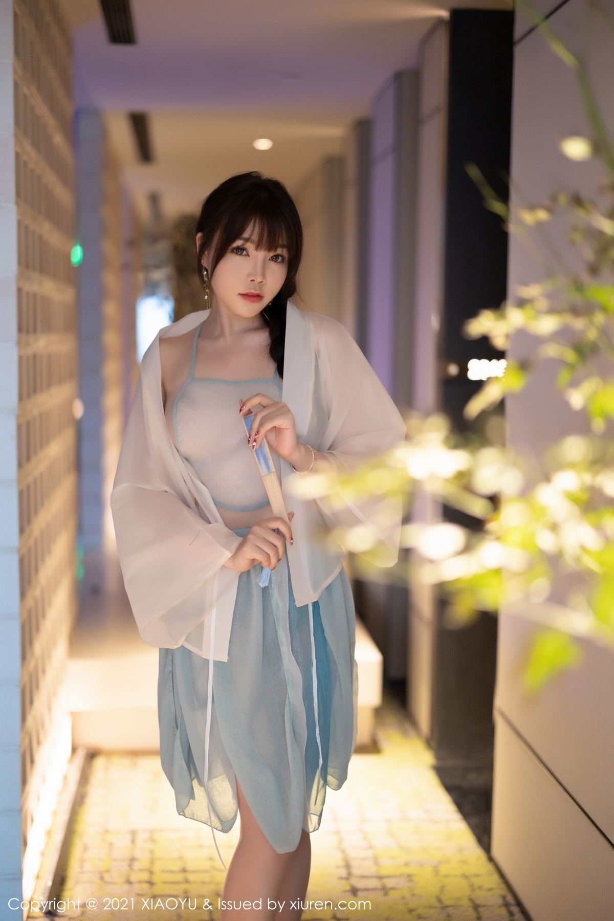 语画界 [XIAOYU] 2021.12.20 VOL.679 芝芝Booty 秀人套图 第2张