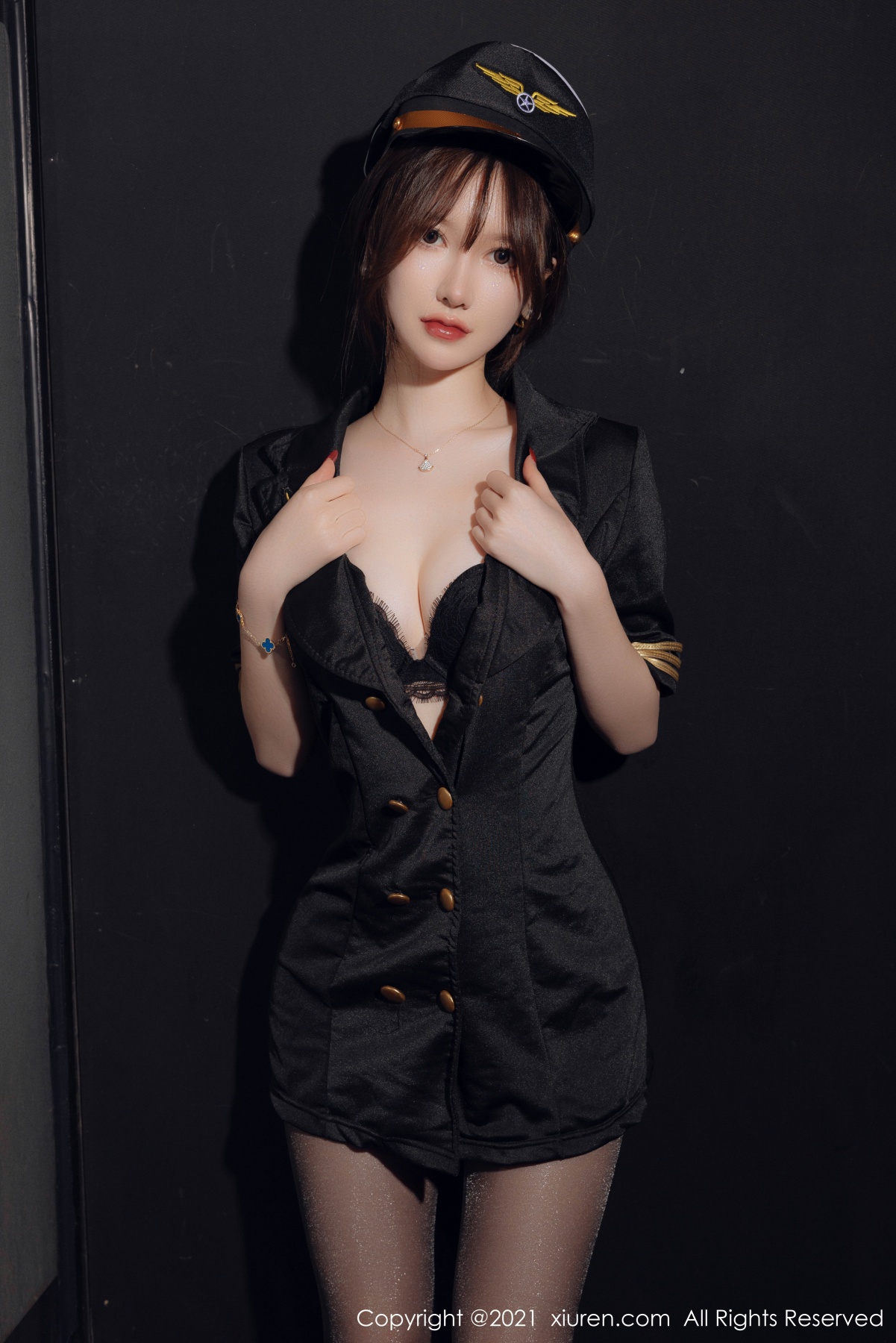 秀人 [XIUREN] 2021.12.17 美桃酱 秀人套图 第2张