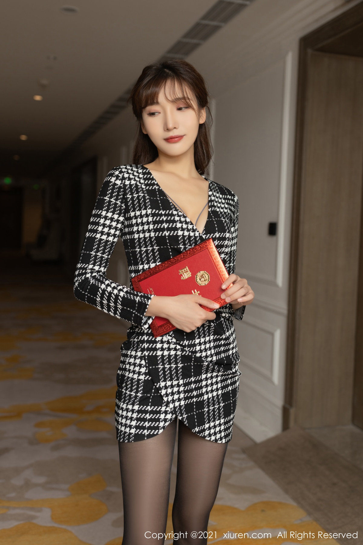 秀人 [XIUREN] 2021.12.02 陆萱萱 秀人套图 第3张