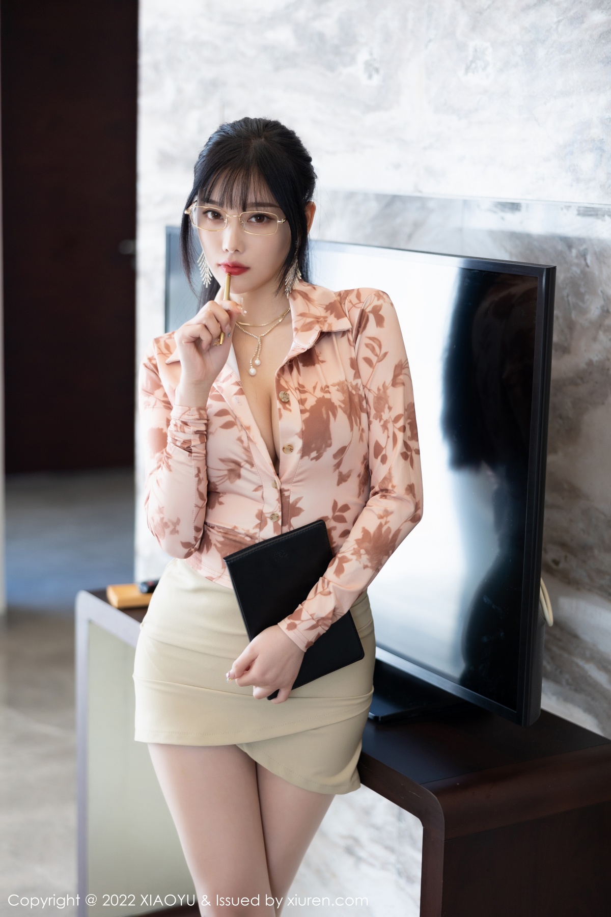 语画界 [XIAOYU] 2022.07.15 VOL.821 杨晨晨Yome 秀人套图 第4张