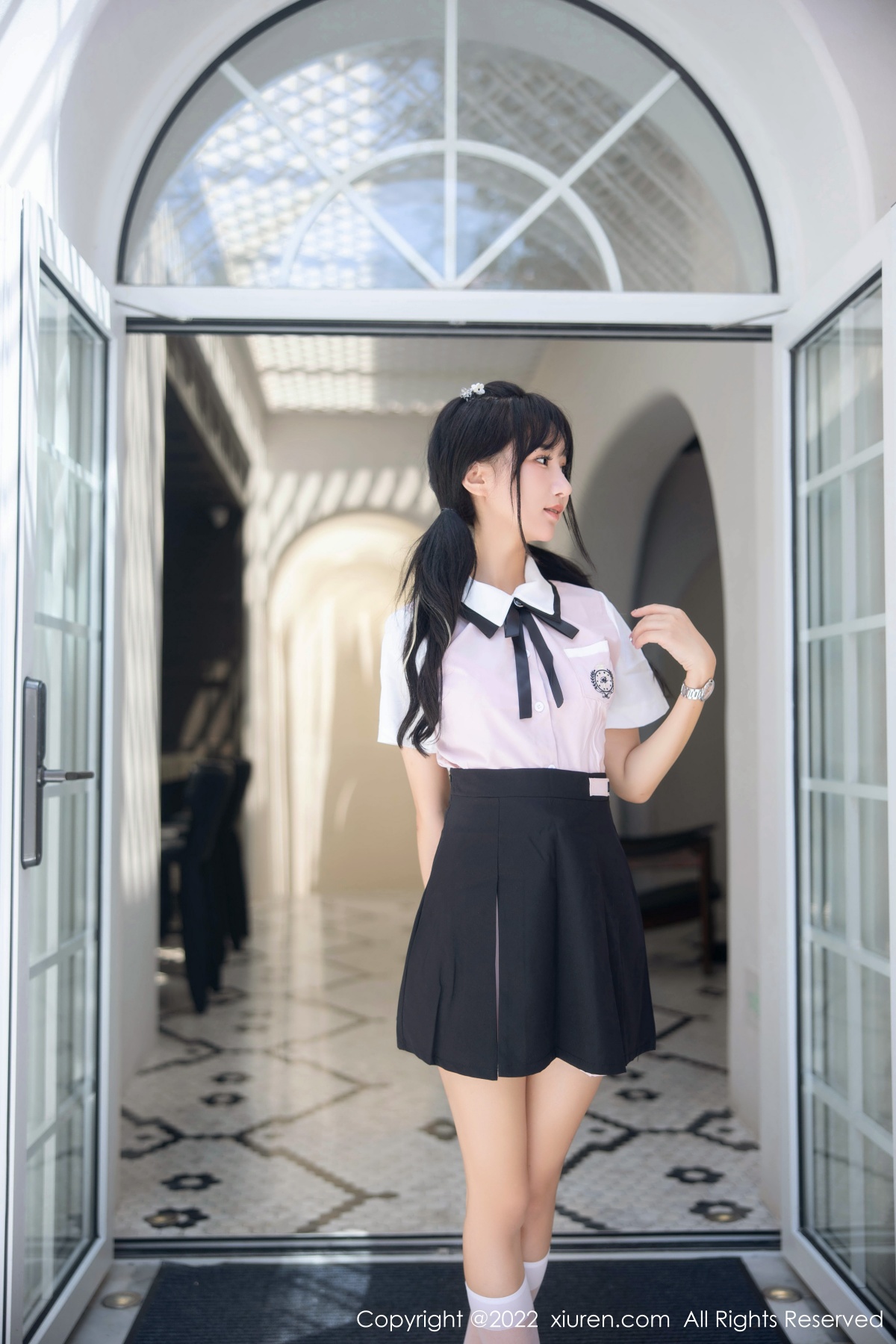 秀人 [XIUREN] 2022.08.16 小果冻儿 秀人套图 第4张