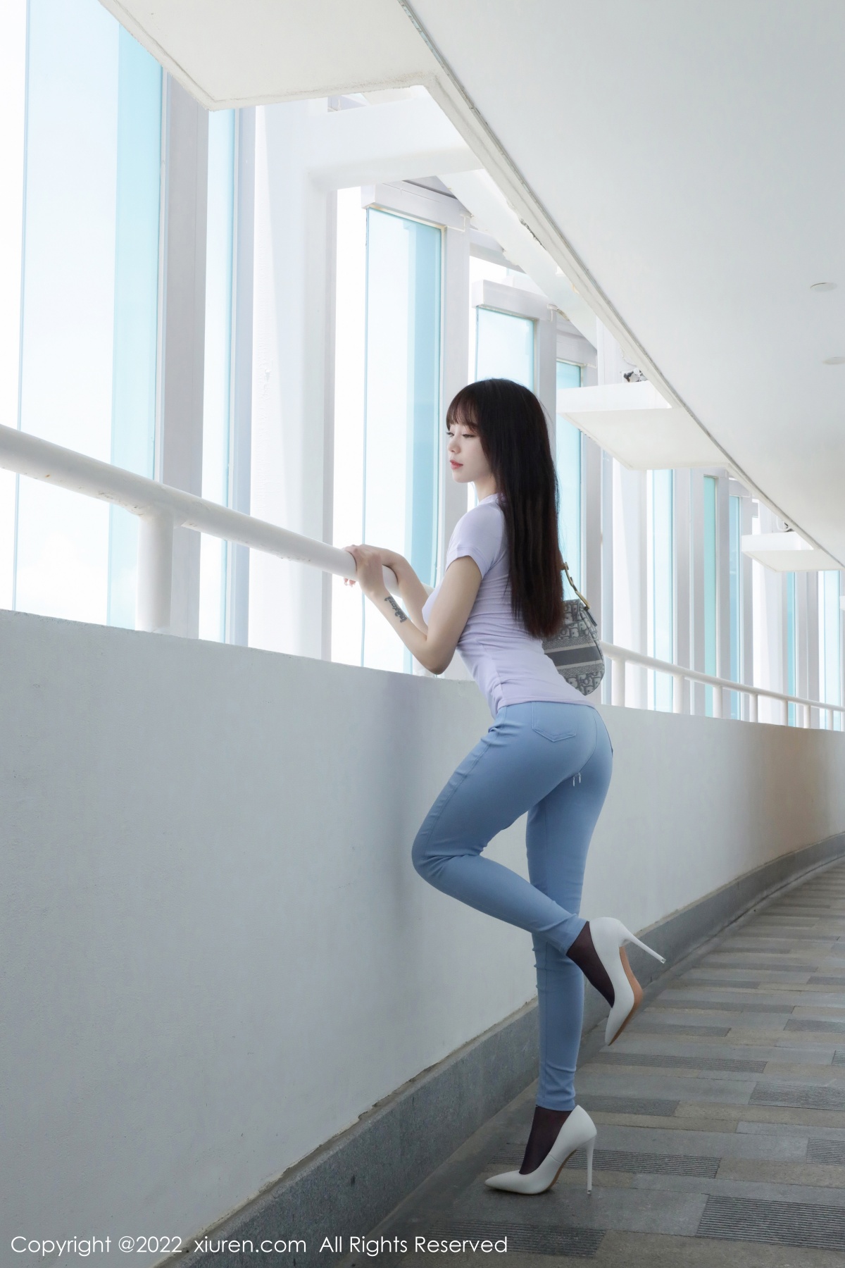 秀人 佘贝拉Bella [XIUREN] 2022.08.04 佘贝拉bella 秀人套图 第5张