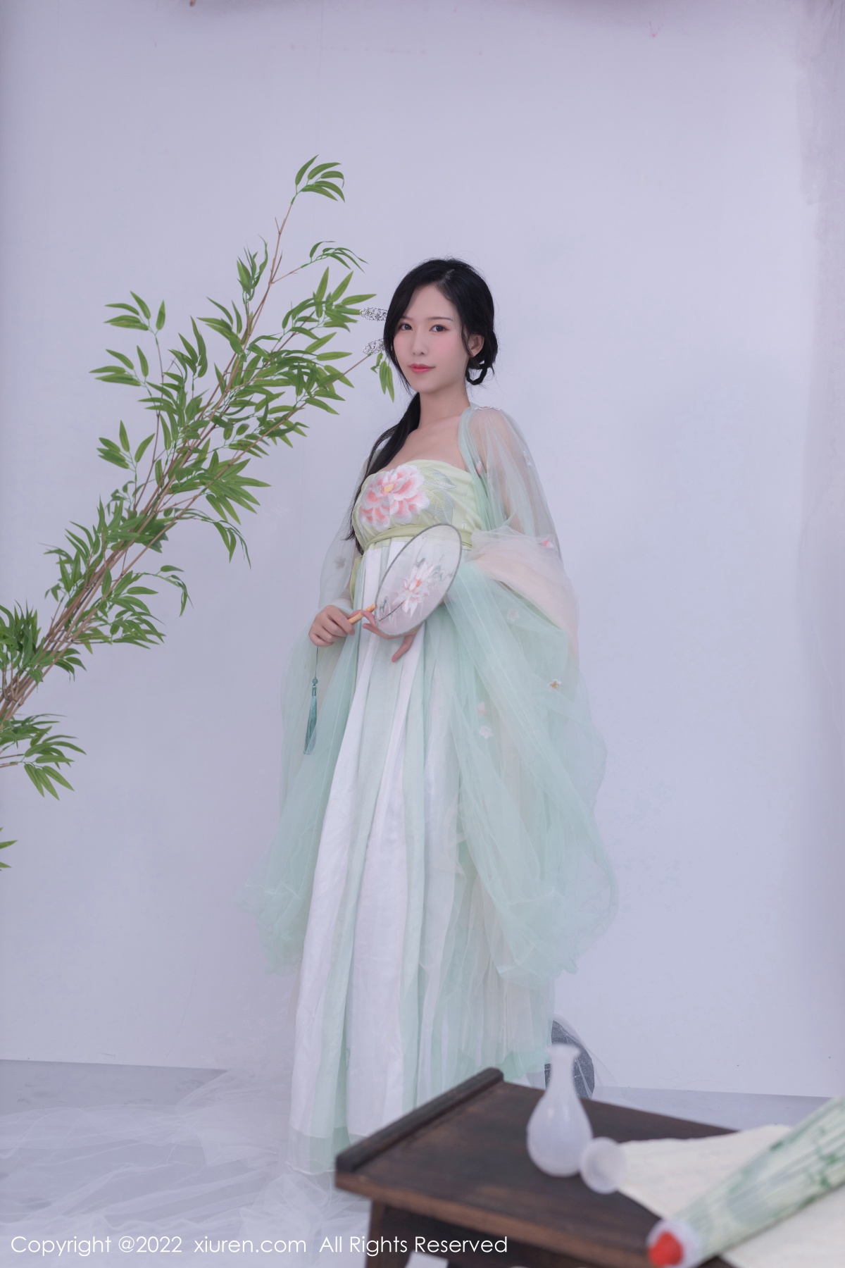 秀人 [XIUREN] 2022.07.27 利世 秀人套图 第2张