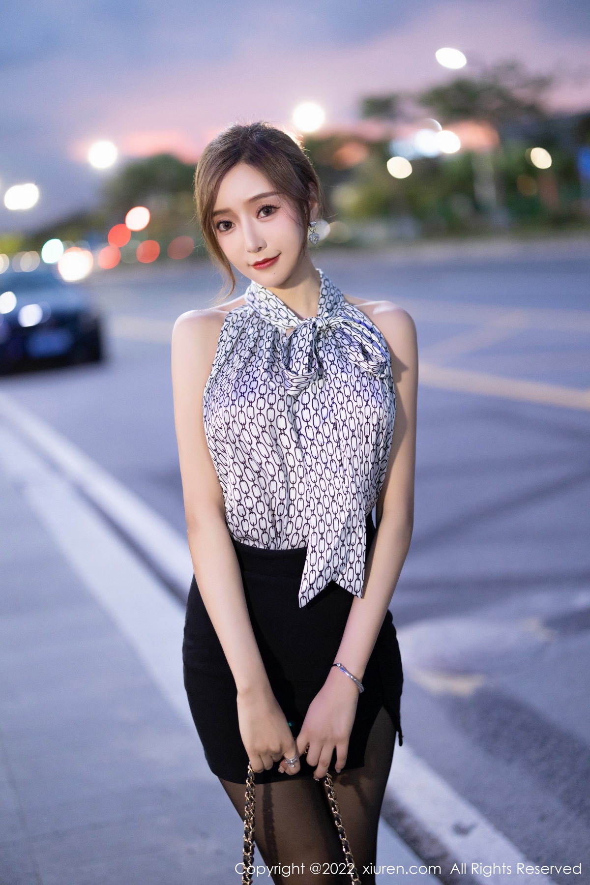 秀人 [XIUREN] 2022.07.22 王馨瑶yanni 秀人套图 第4张