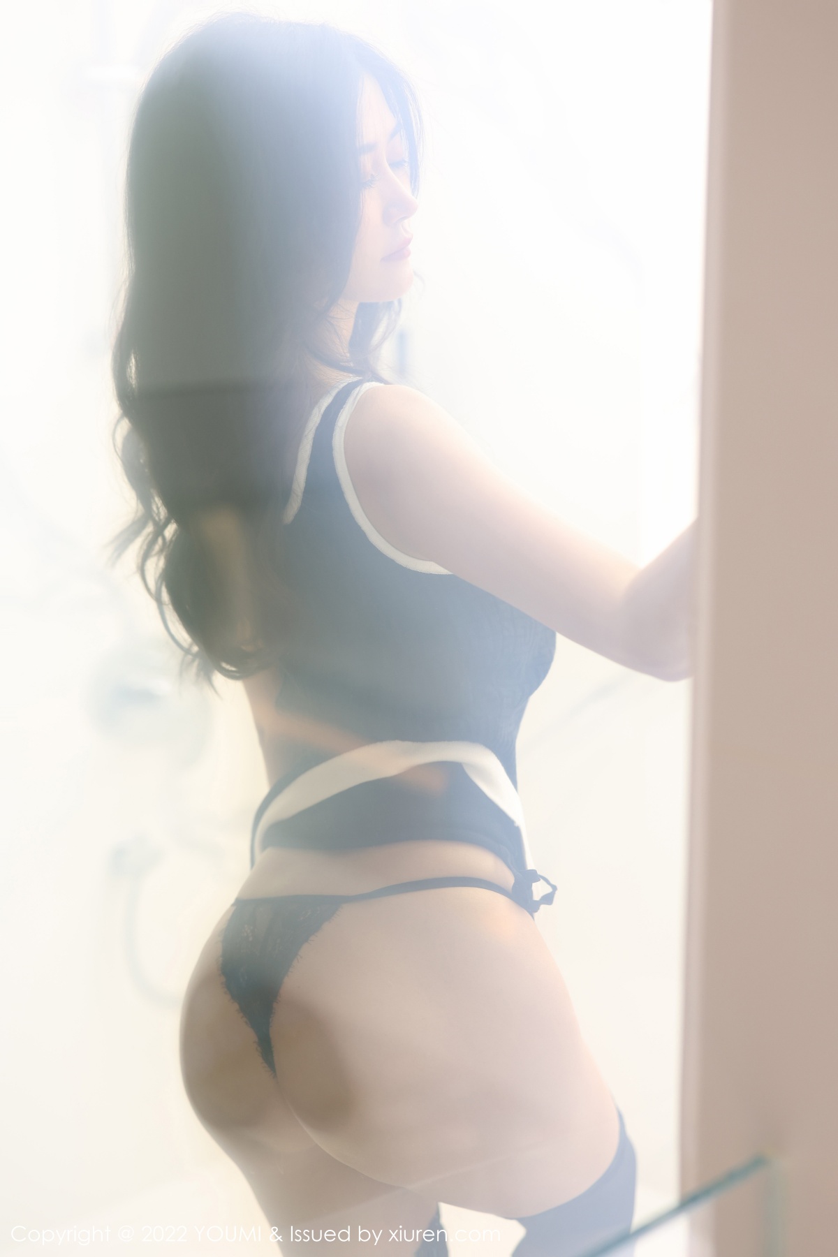 尤蜜荟 [YOUMI] 2022.10.19 VOL.855 laura阿姣 秀人套图 第3张