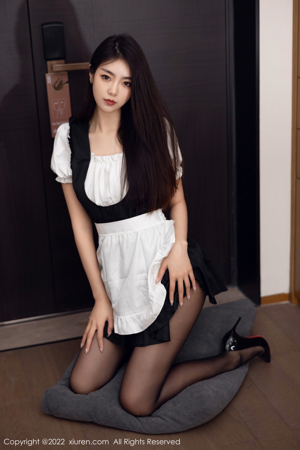 秀人 [XIUREN] 2022.10.13 可樂Vicky 秀人套图 第2张