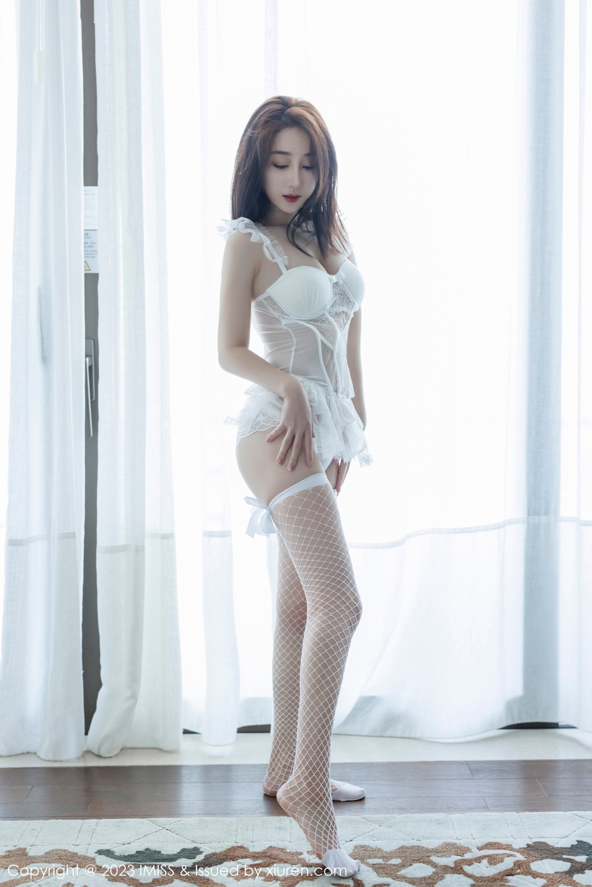 爱蜜社 [IMISS] 2023.05.11 VOL.733 九月生__ 秀人套图 第3张