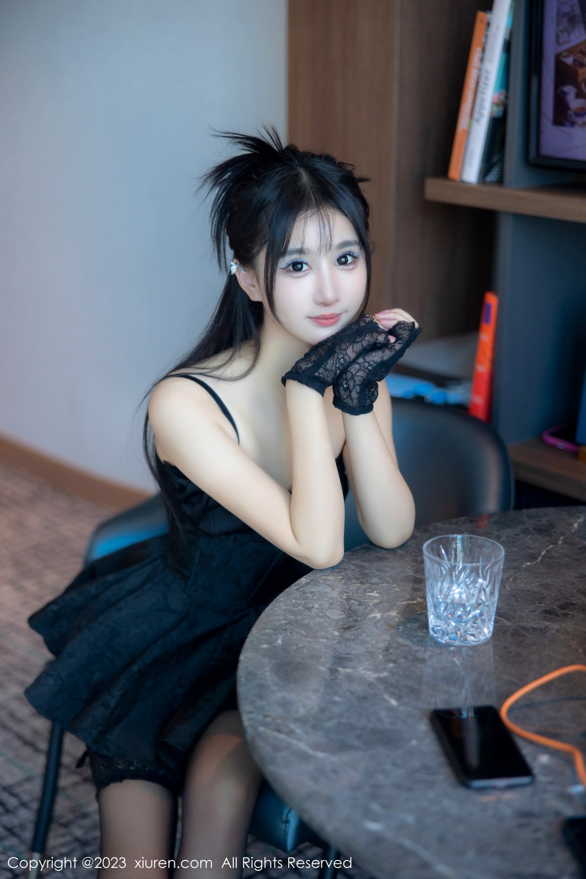 秀人 [XIUREN] 2023.04.03 小果冻儿 秀人套图 第2张