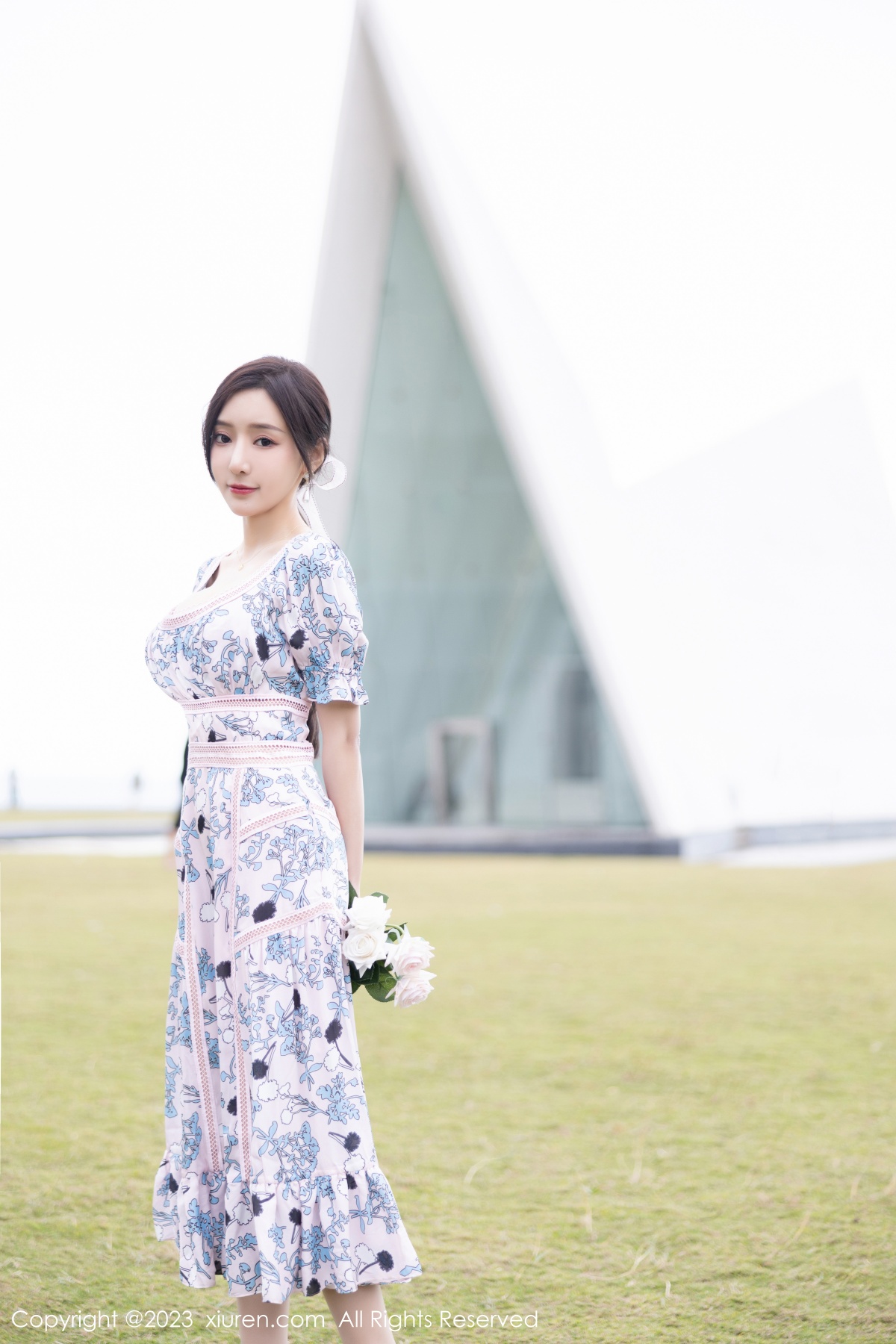 秀人 [XIUREN] 2023.03.24 王馨瑶yanni 秀人套图 第3张