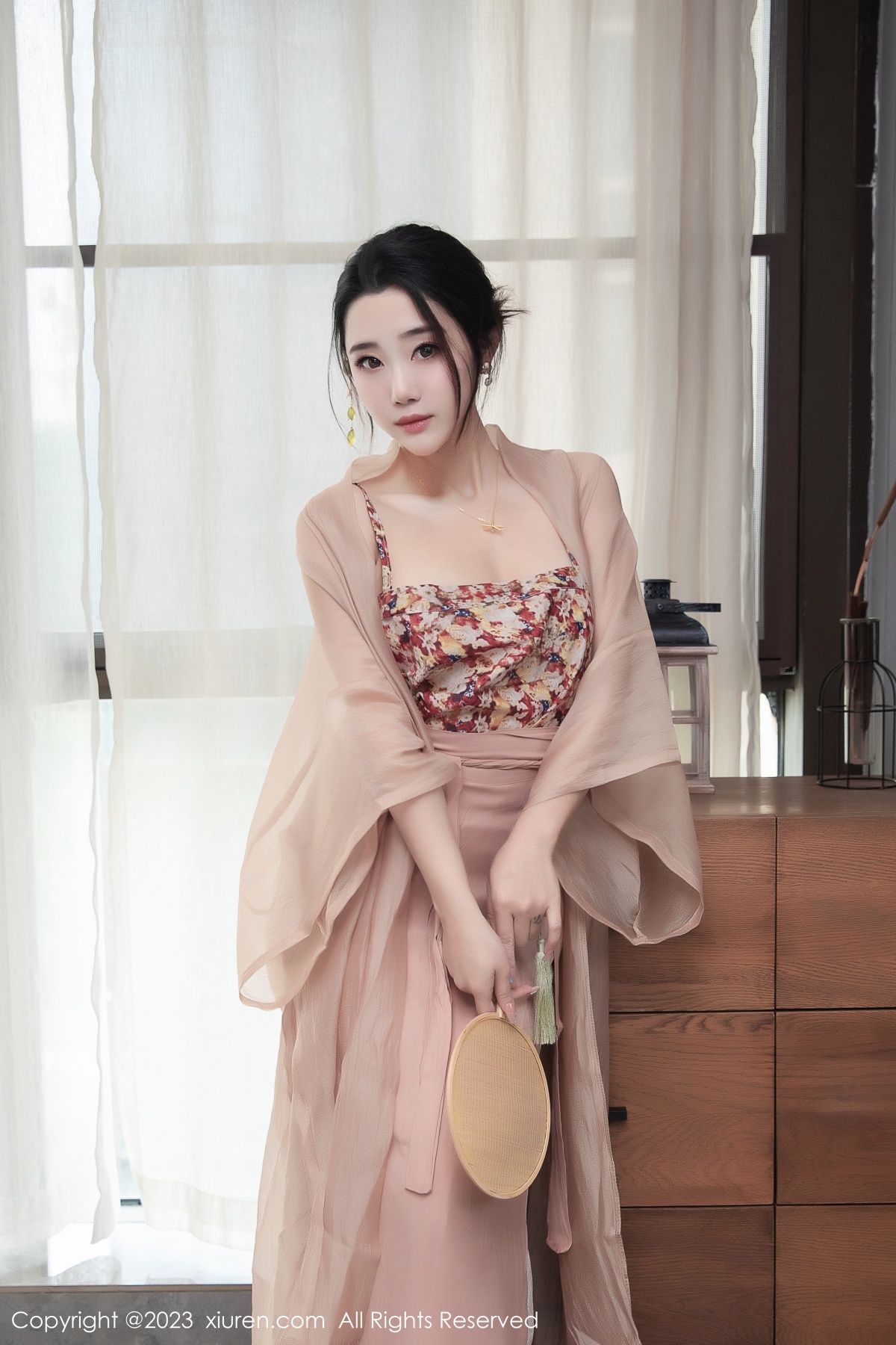 秀人 [XIUREN] 2023.03.23 严利娅Yuliya 秀人套图 第2张