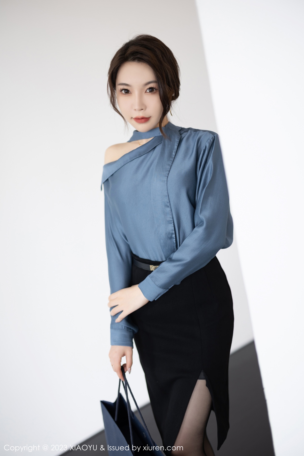 语画界 [XIAOYU] 2023.03.06 VOL.979 徐莉芝Booty 秀人套图 第2张
