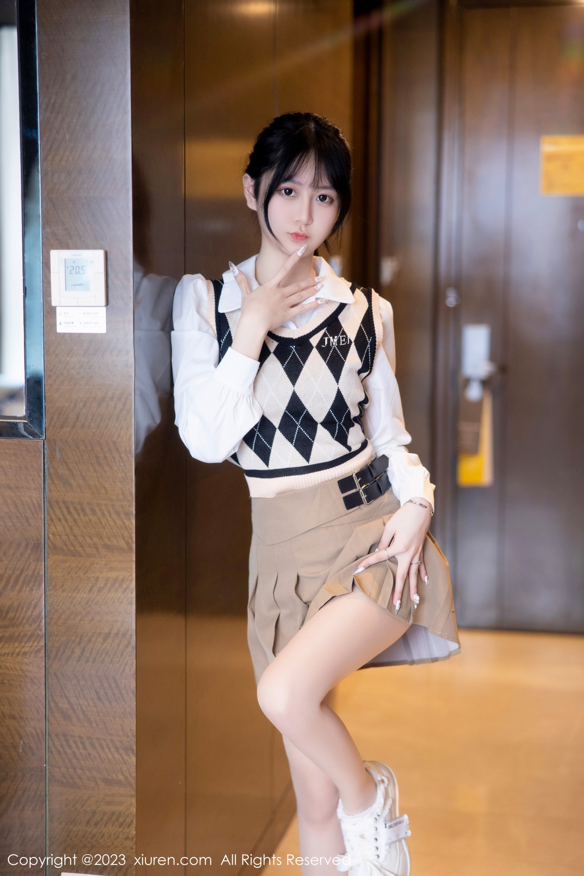 秀人 [XIUREN] 2023.02.27 谢小蒽 秀人套图 第4张