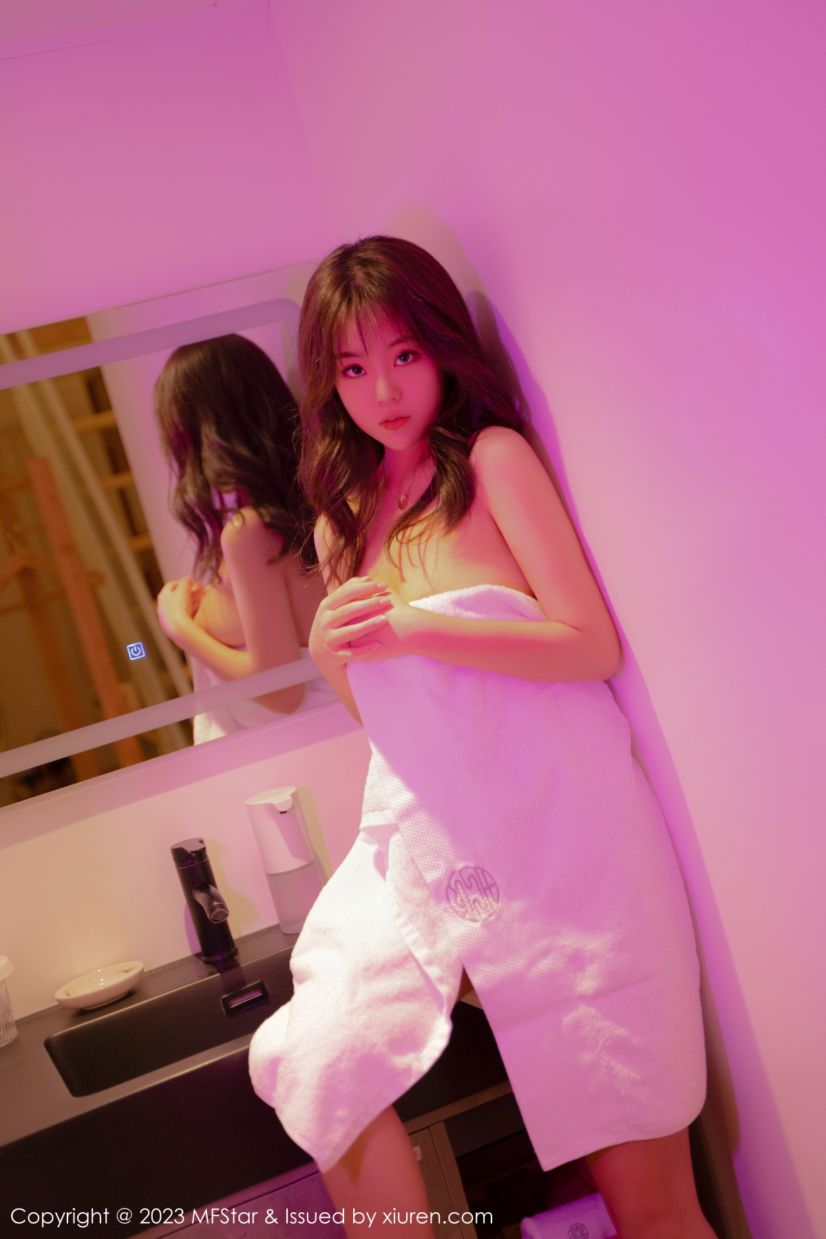 模范学院 [MFStar] 2023.02.28 VOL.590 小樱花baby 秀人套图 第5张