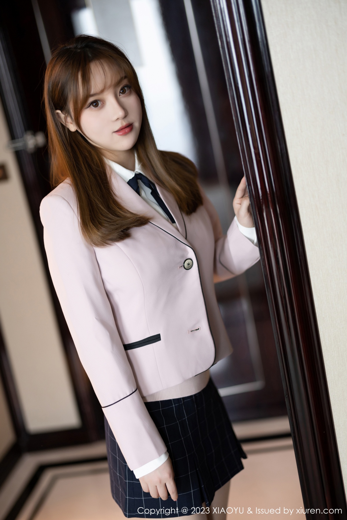语画界 [XIAOYU] 2023.01.10 VOL.943 豆瓣酱 秀人套图 第2张
