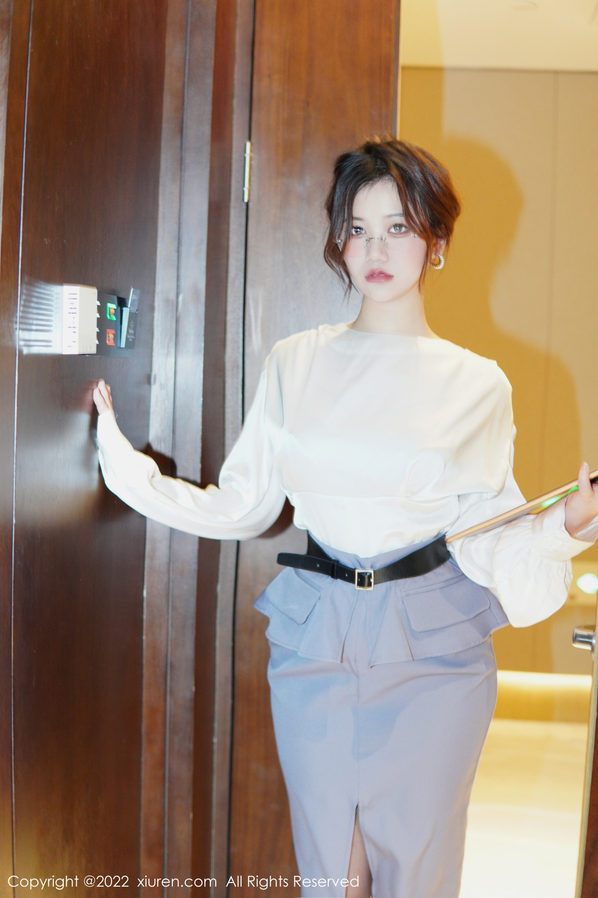 秀人 [XIUREN] 2022.12.22 奈奈子 秀人套图 第3张
