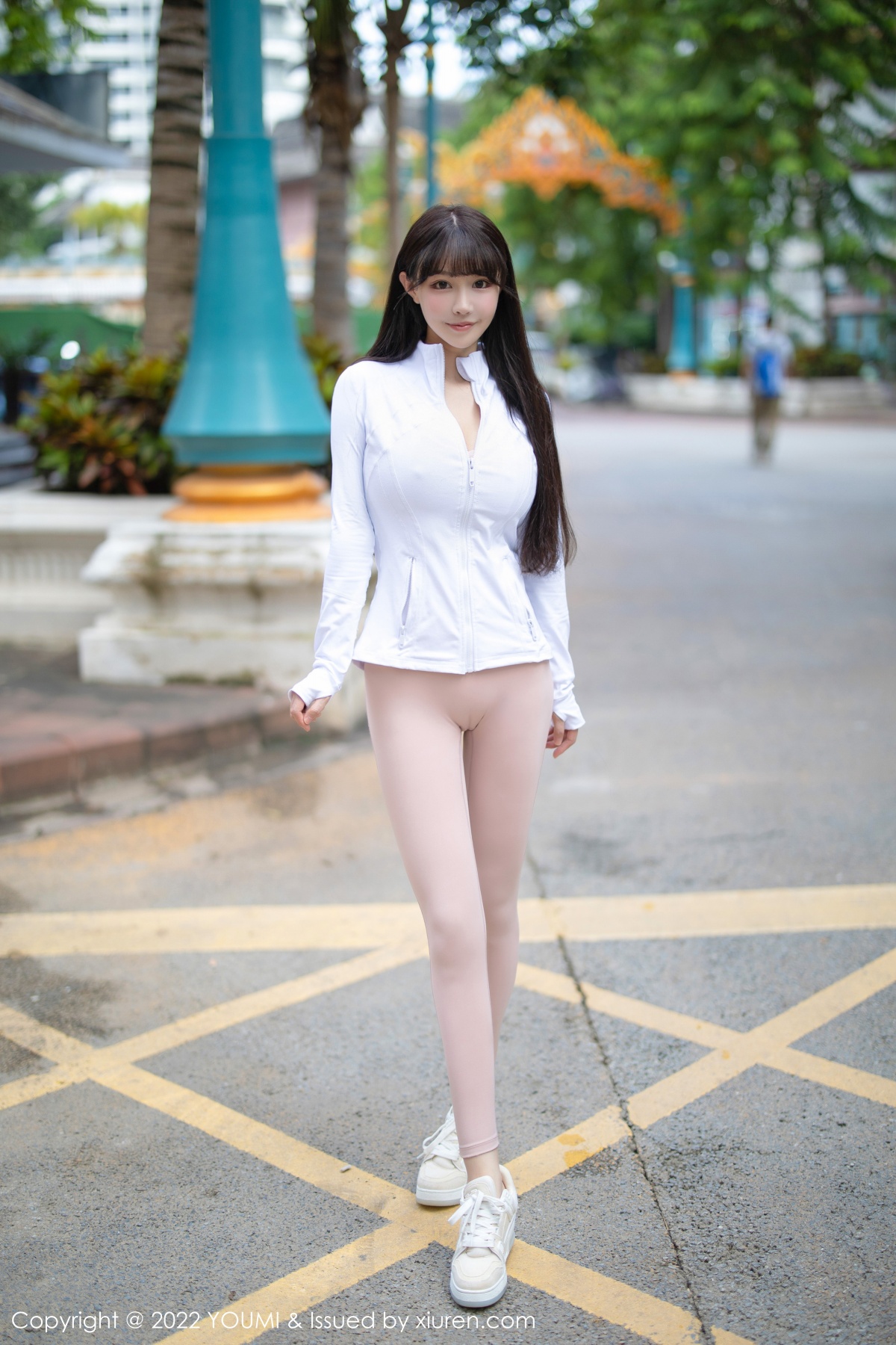 尤蜜荟 [YOUMI] 2022.11.25 VOL.869 朱可儿Flora 秀人套图 第2张