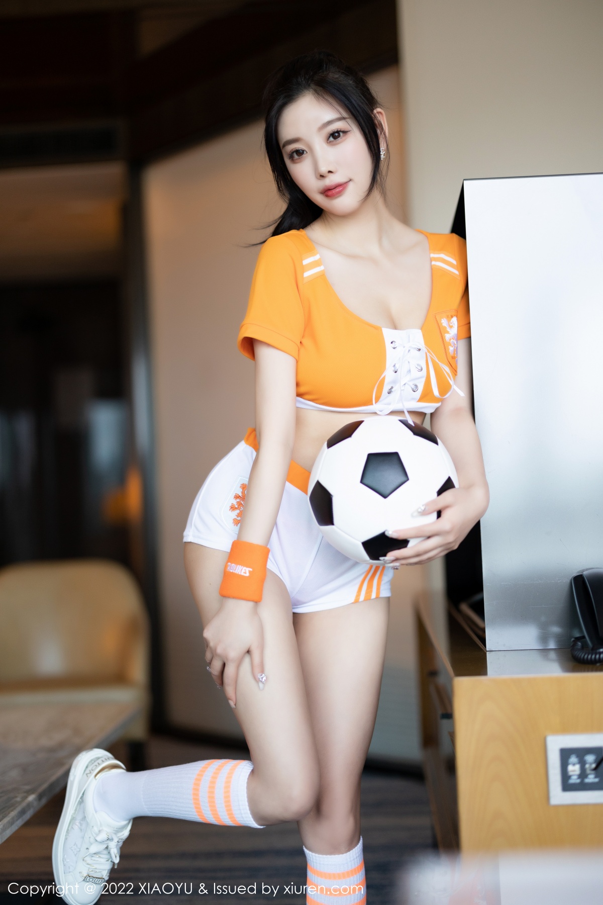 语画界 [XIAOYU] 2022.11.18 VOL.907 杨晨晨Yome 秀人套图 第4张