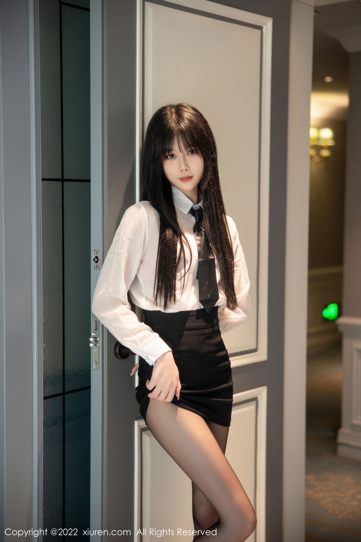秀人 [XIUREN] 2022.11.16 77qiqi 秀人套图 第3张