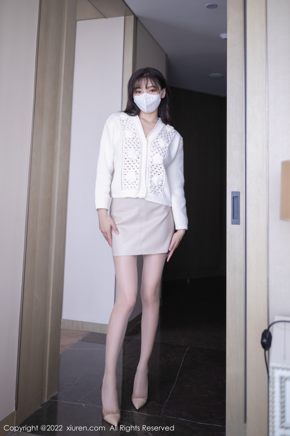 秀人 [XIUREN] 2022.10.27 陆萱萱 秀人套图 第2张