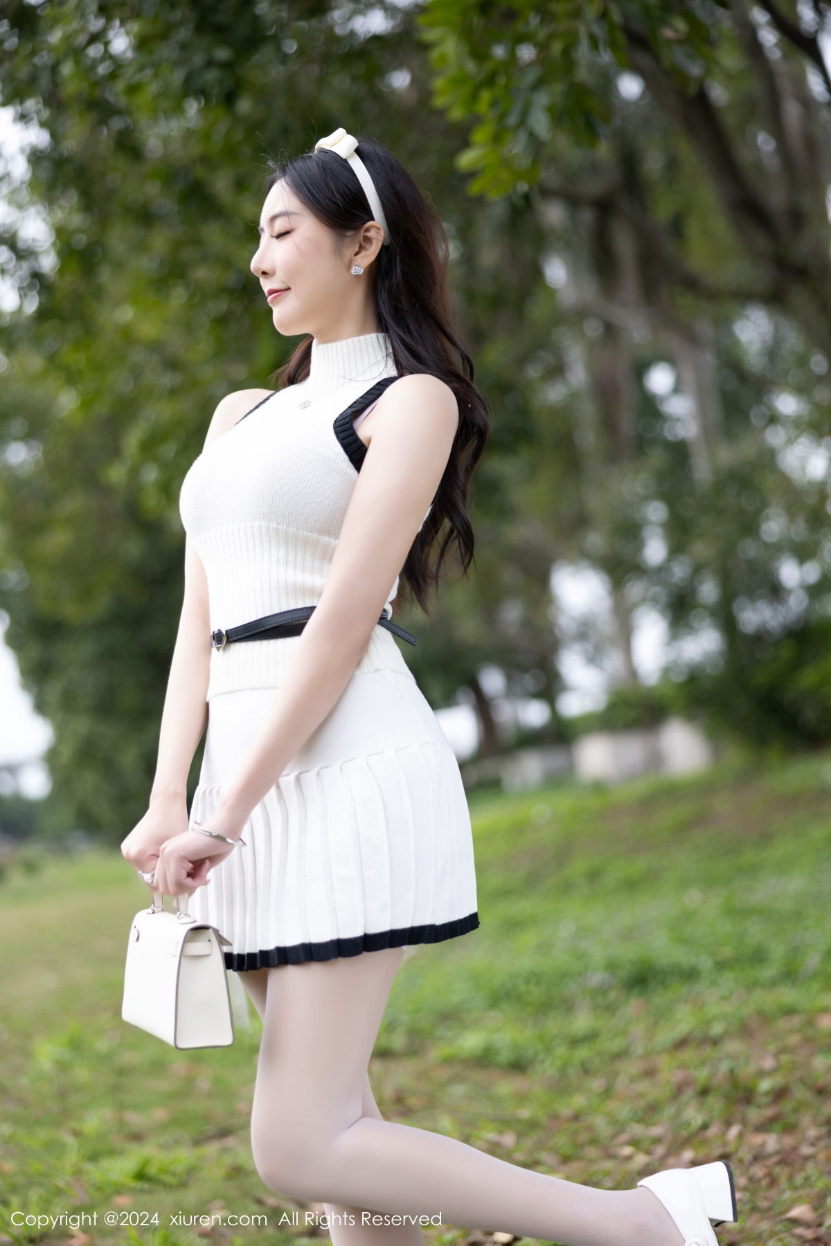 秀人 [XIUREN] 2024.04.02 王馨瑶yanni 秀人套图 第5张