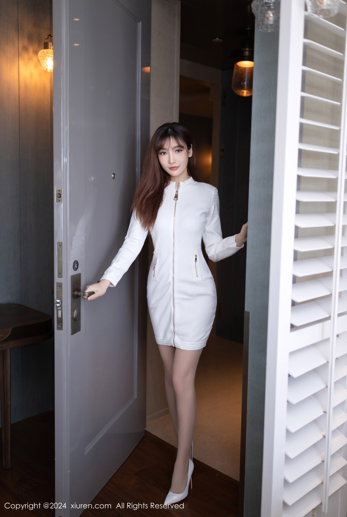 秀人 [XIUREN] 2024.03.14 陆萱萱 秀人套图 第2张