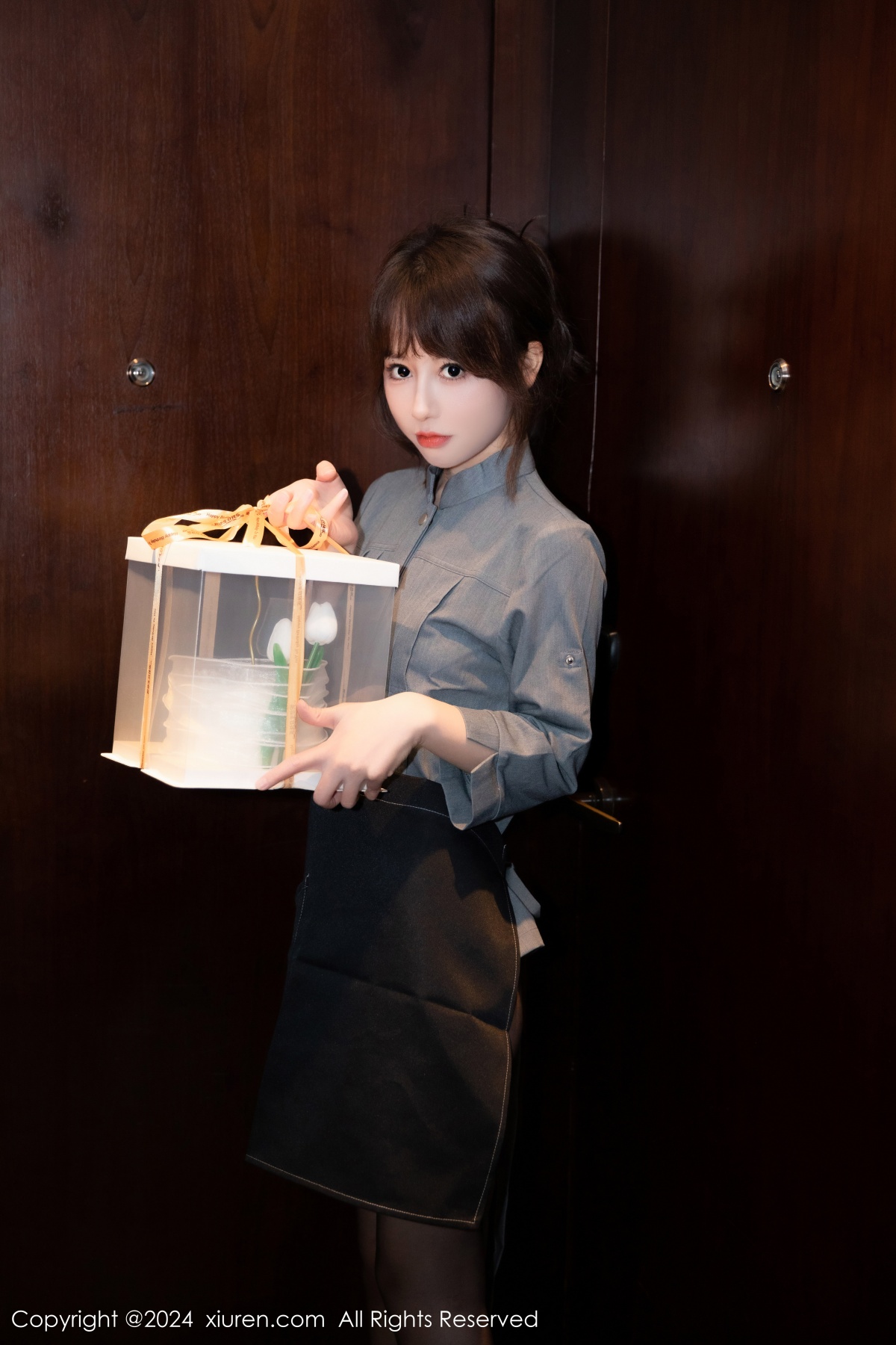 秀人 [XIUREN] 2024.01.12 金tiao 秀人套图 第2张