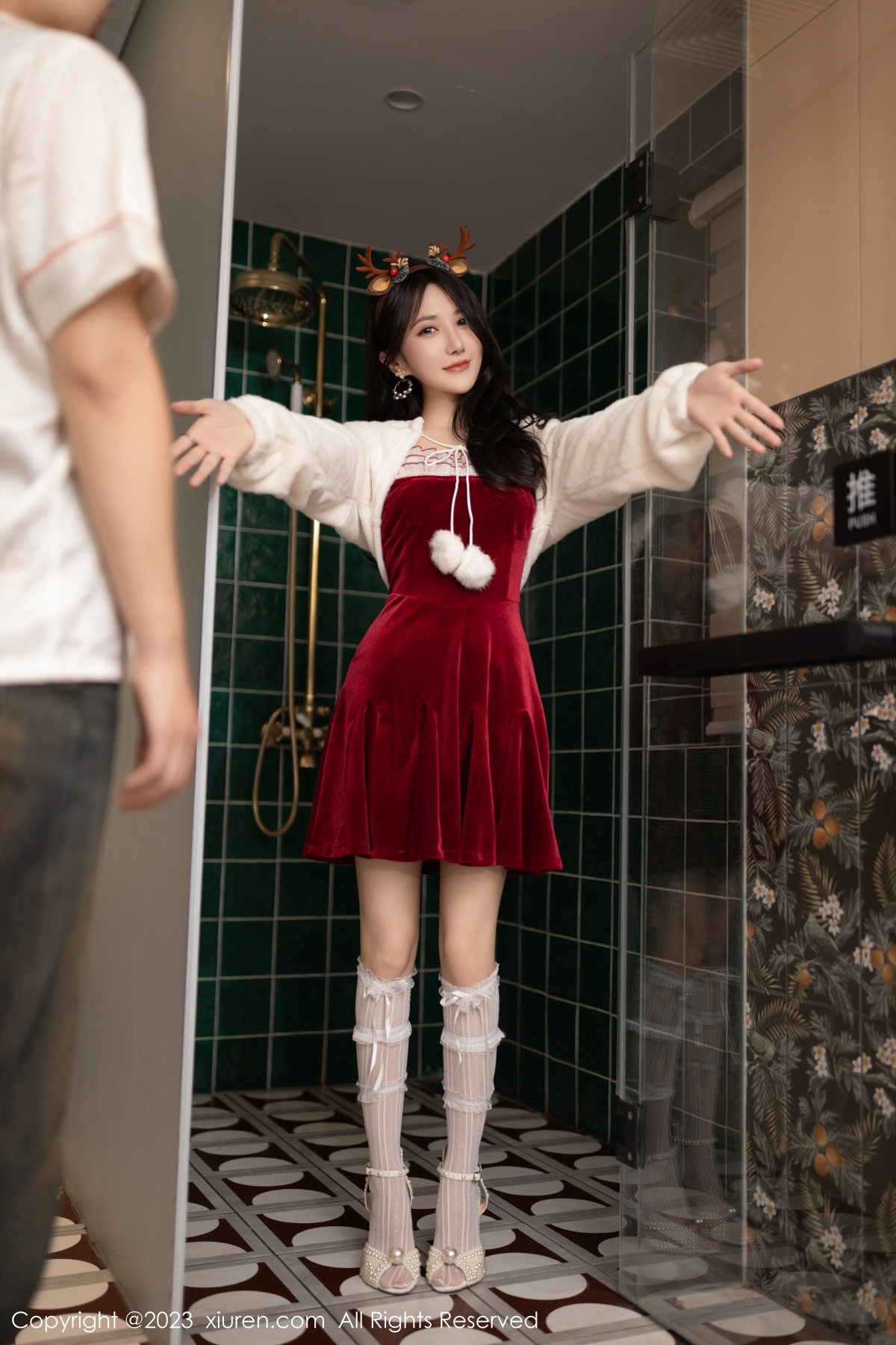 秀人 [XIUREN] 2023.12.22 鱼子酱Fish 秀人套图 第4张
